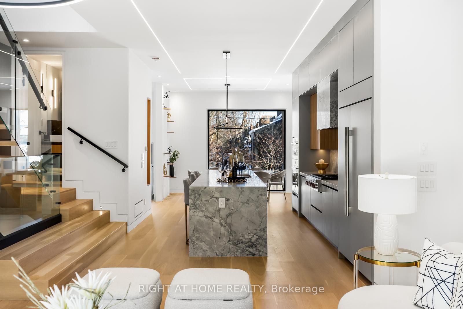 74b Rathnelly Avenue Property Photo 12