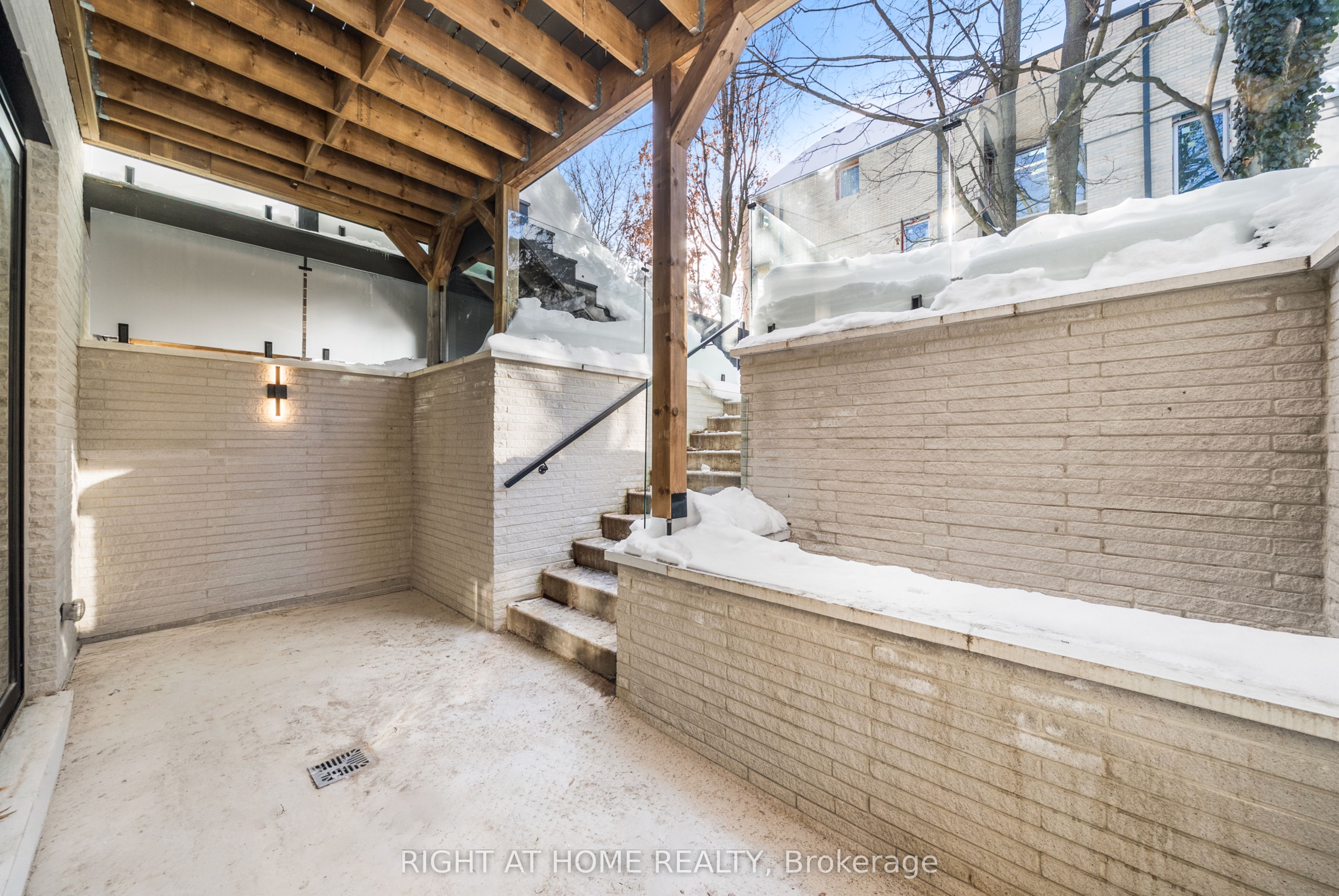 74b Rathnelly Avenue Property Photo 45