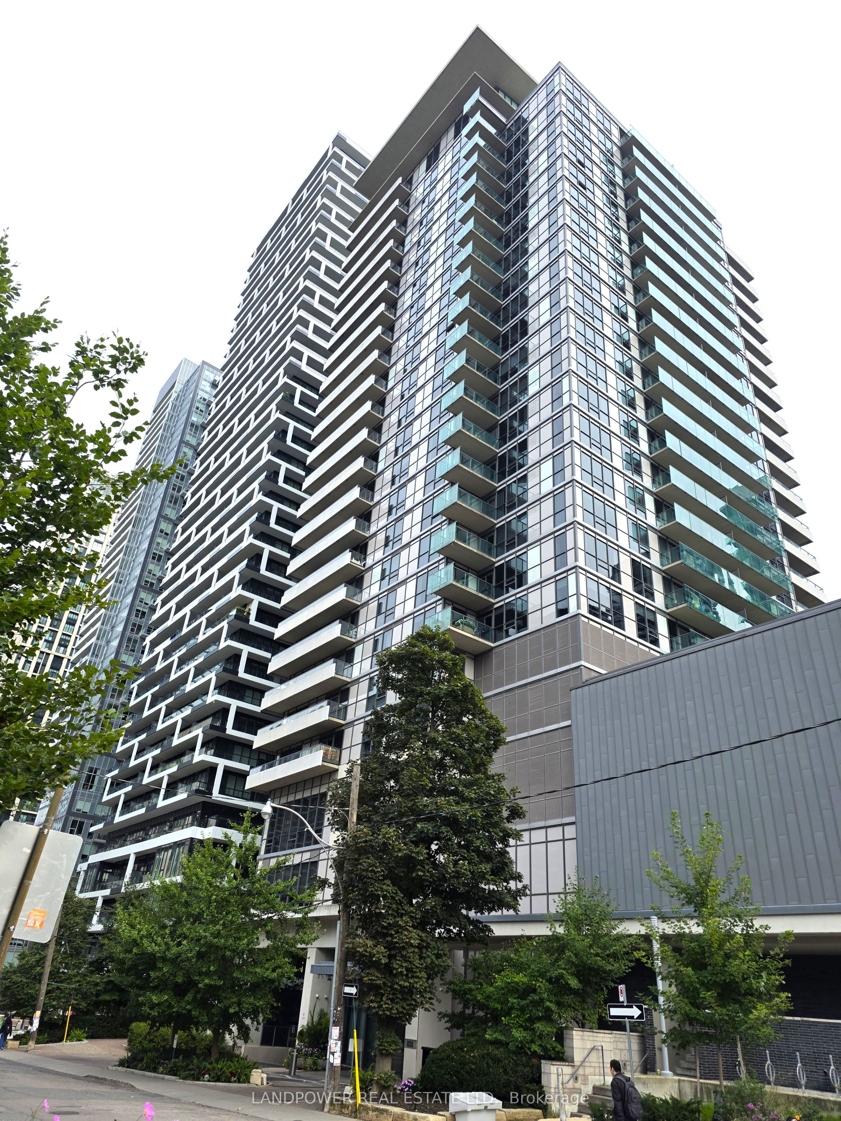 25 Broadway Avenue 906 Property Photo 1