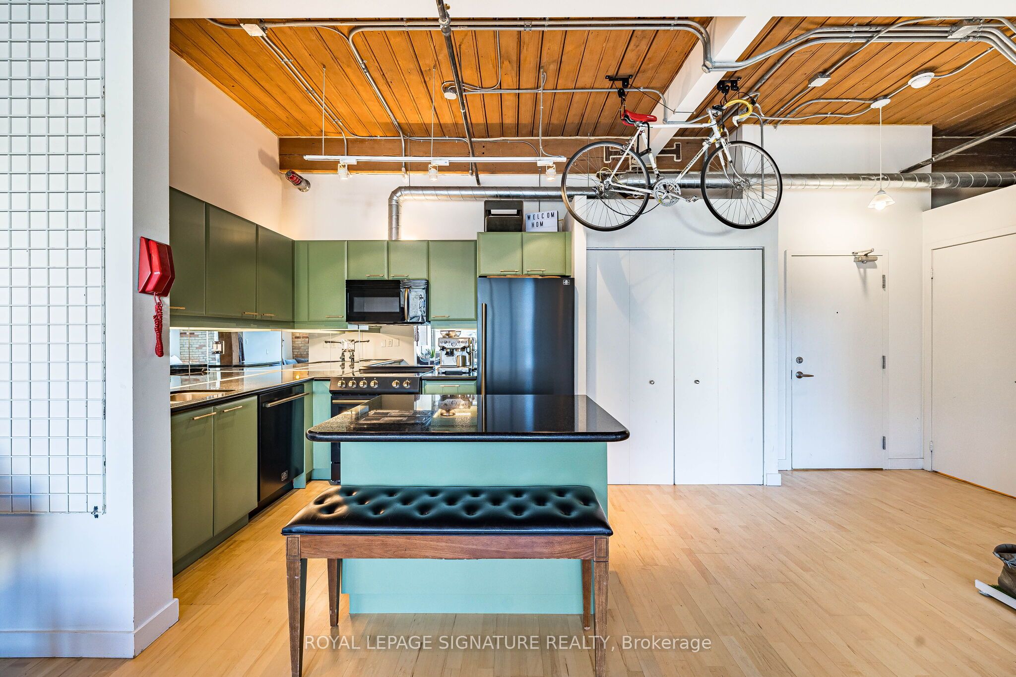 955 Queen Street W 316 Property Photo 6