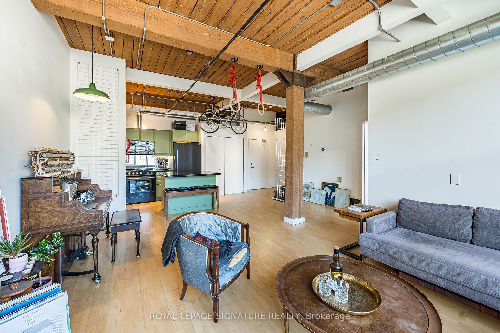 955 Queen Street W 316 Property Photo 8