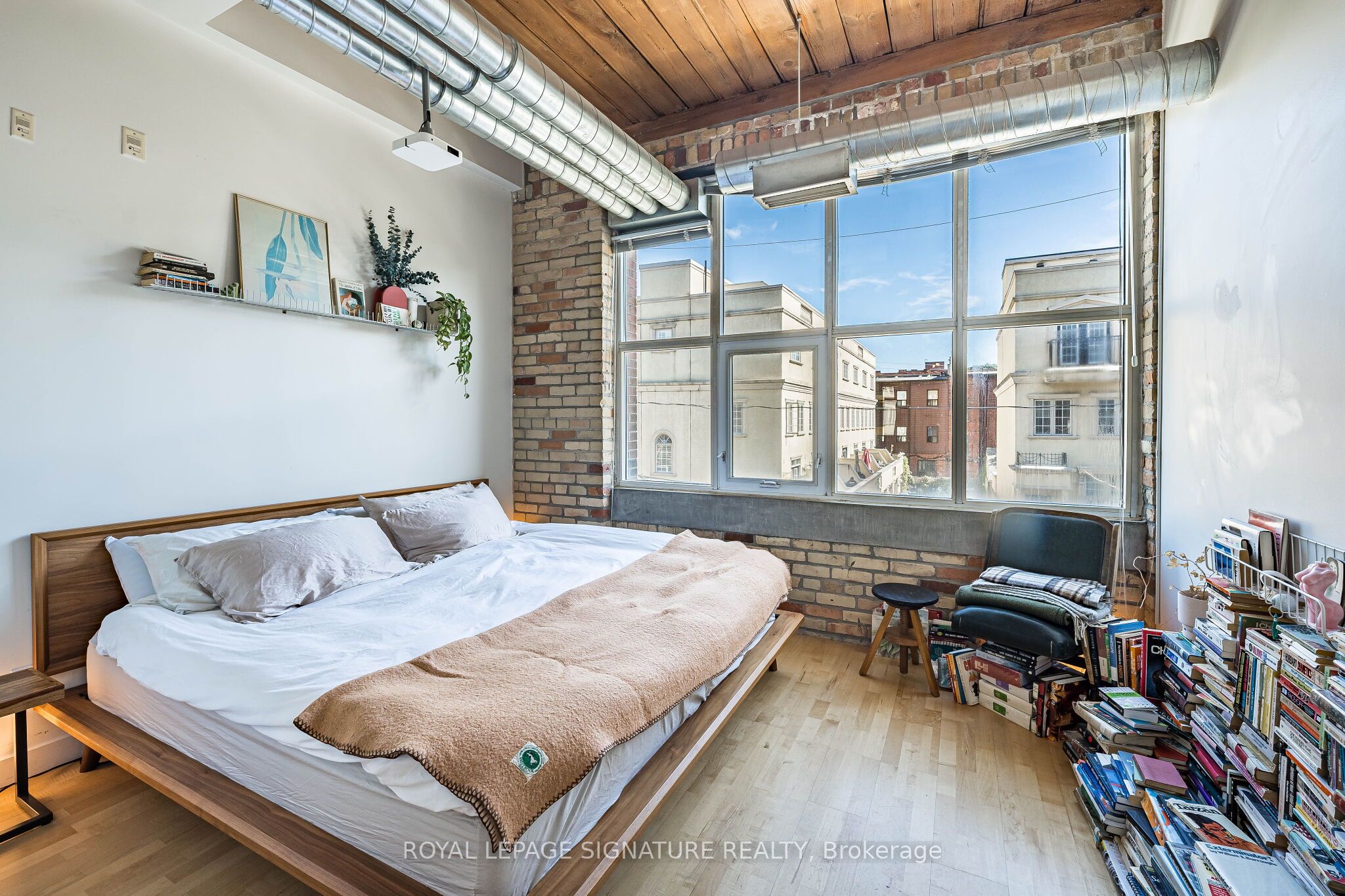 955 Queen Street W 316 Property Photo 12