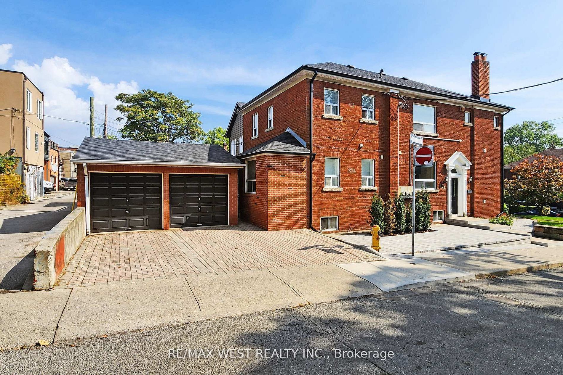 52 Heydon Park Road Property Photo 2