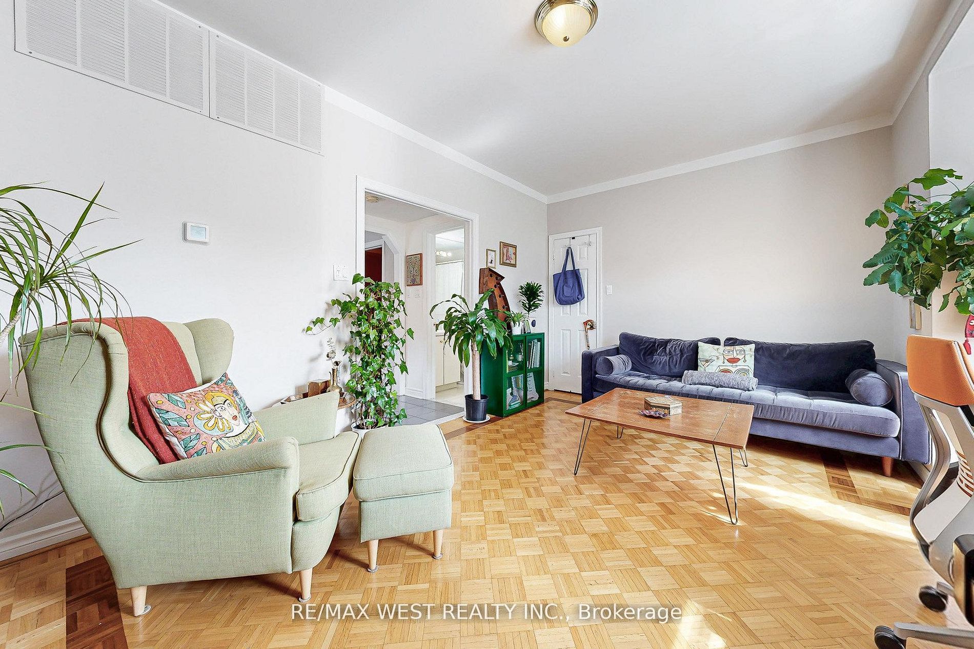 52 Heydon Park Road Property Photo 6
