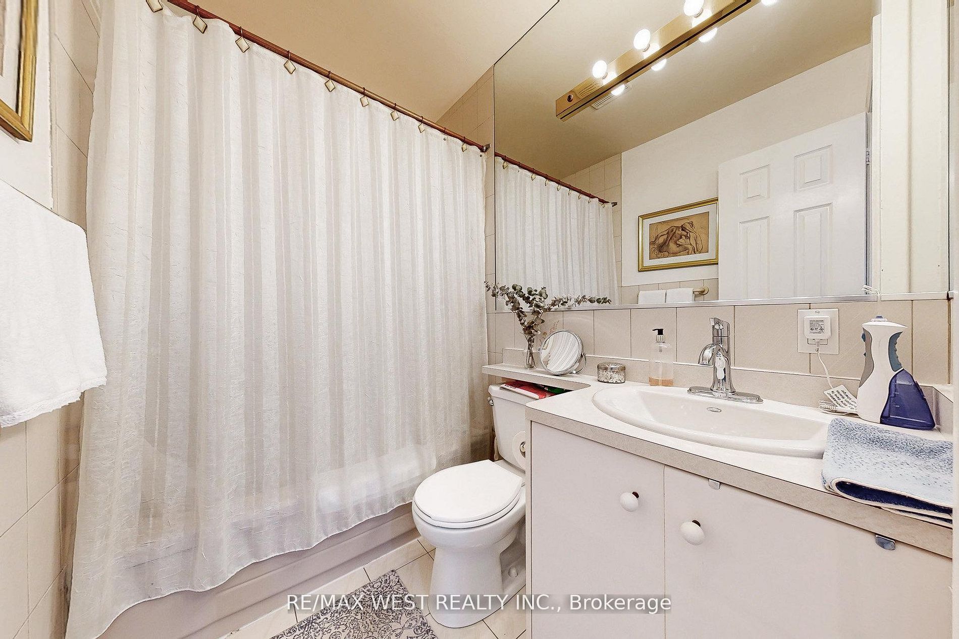 52 Heydon Park Road Property Photo 16