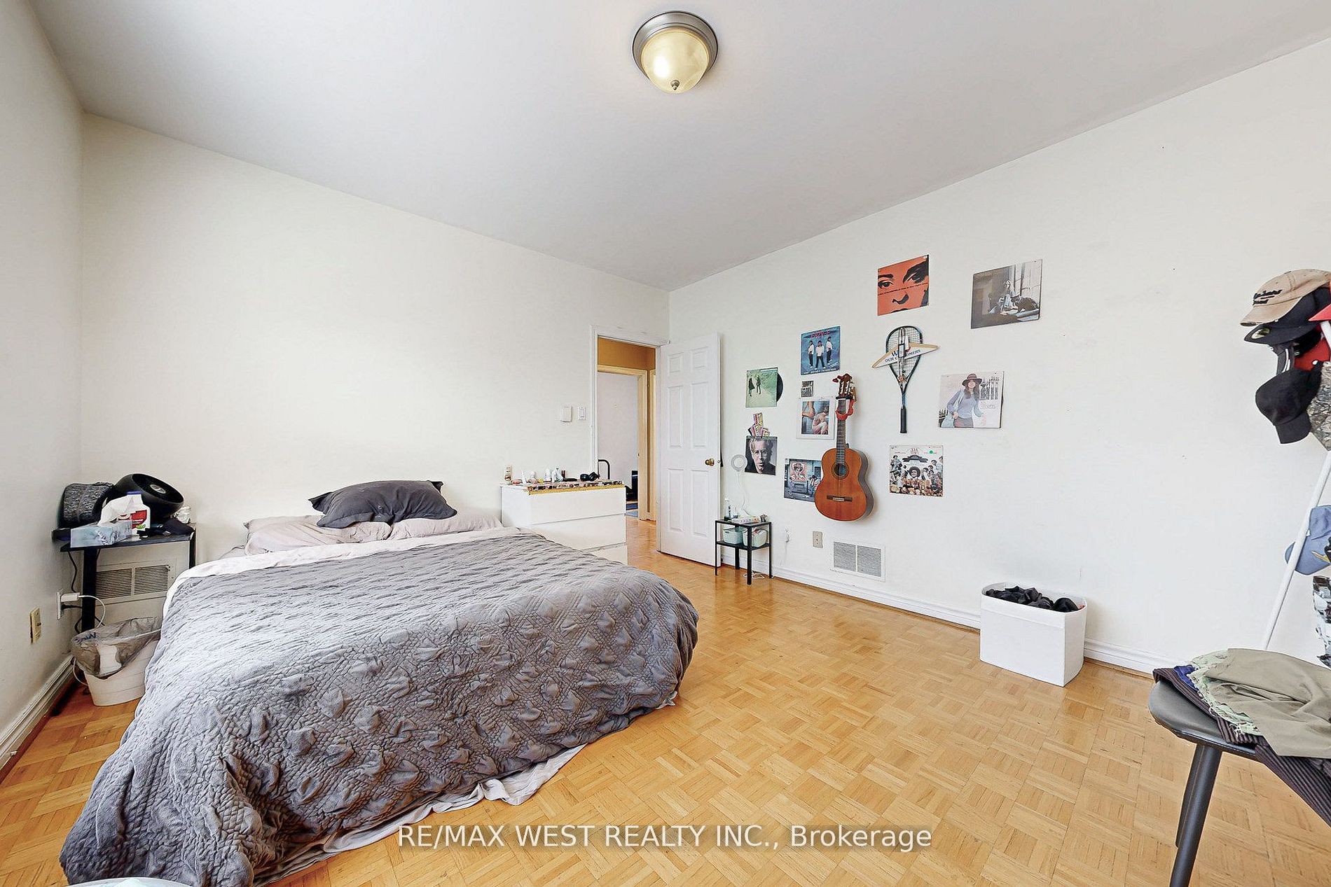 52 Heydon Park Road Property Photo 24