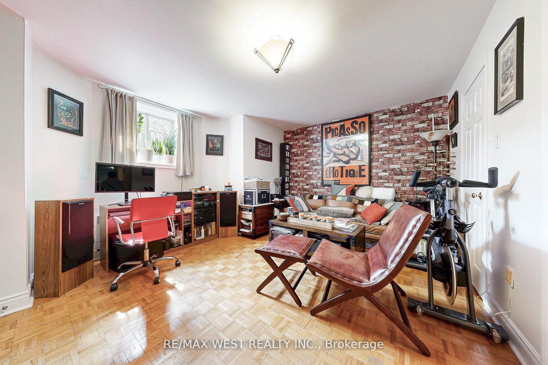 52 Heydon Park Road Property Photo 31