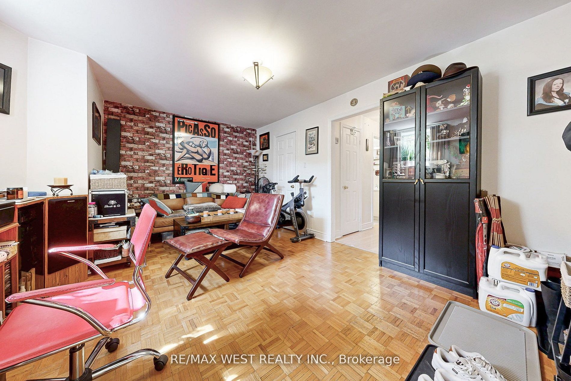 52 Heydon Park Road Property Photo 33