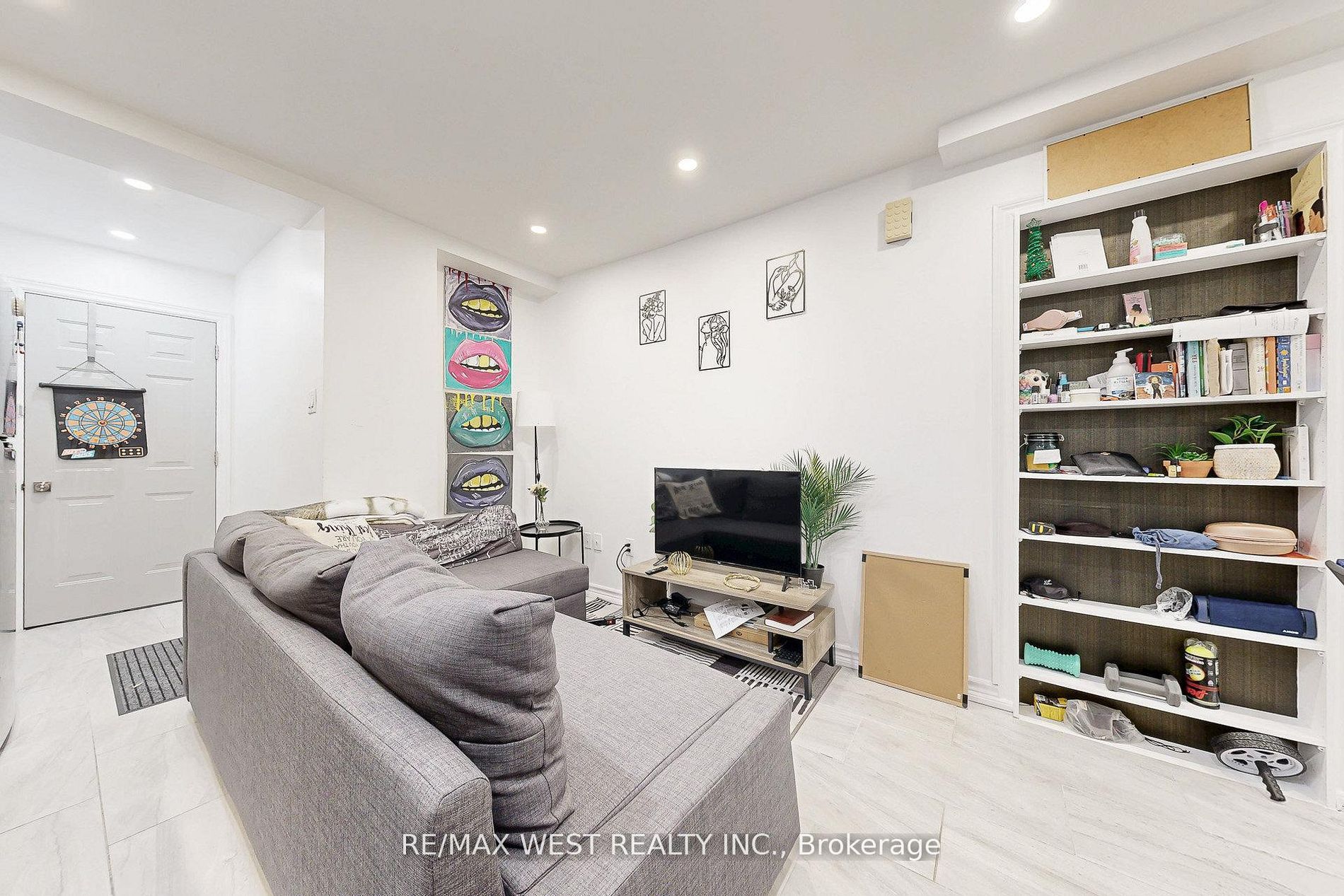 52 Heydon Park Road Property Photo 41