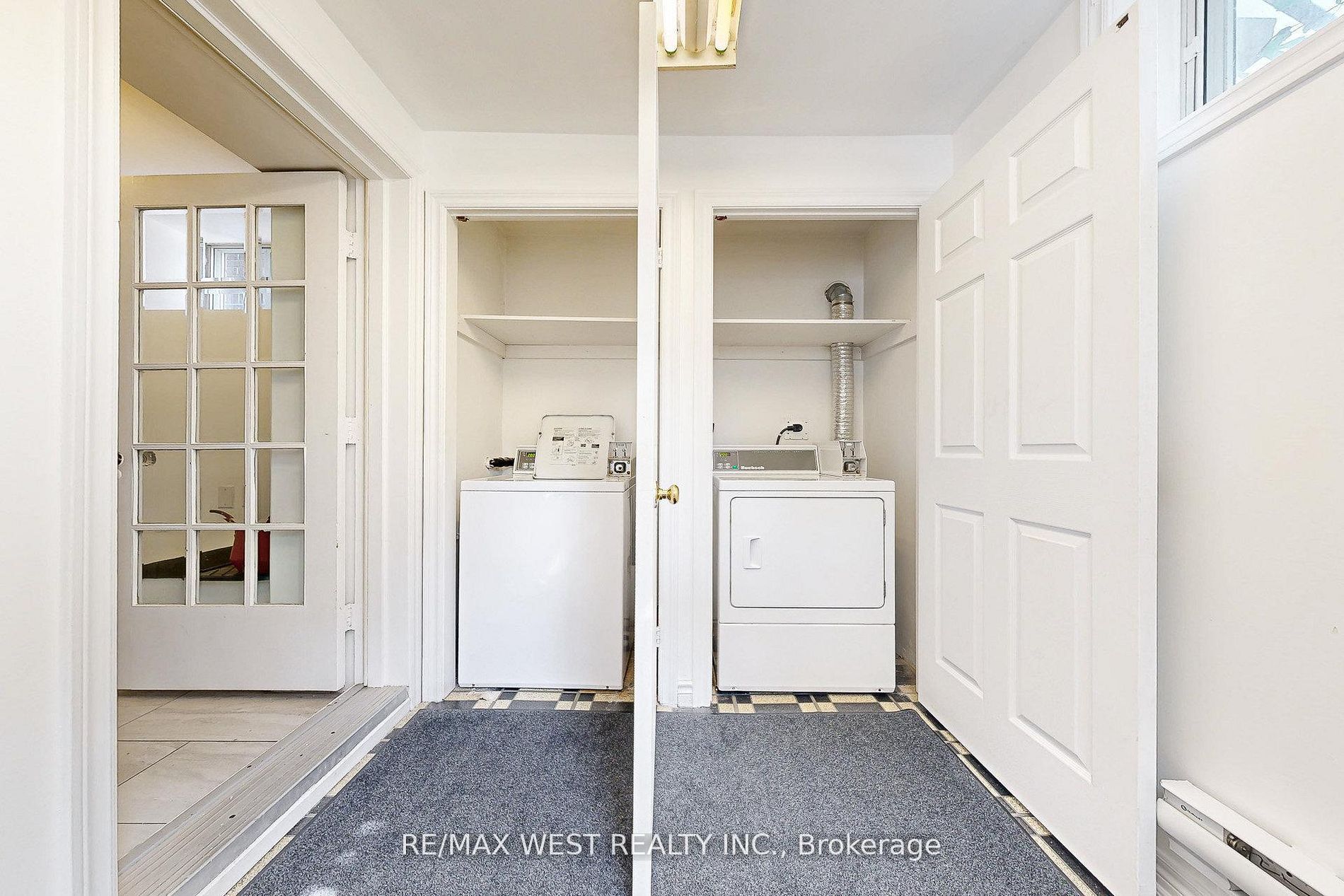 52 Heydon Park Road Property Photo 45