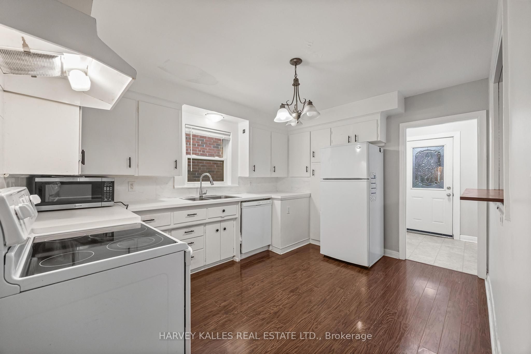 128 Bogert Avenue Main Property Photo 7