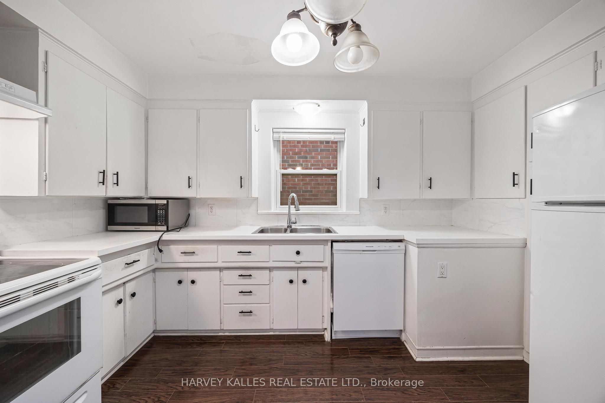 128 Bogert Avenue Main Property Photo 8