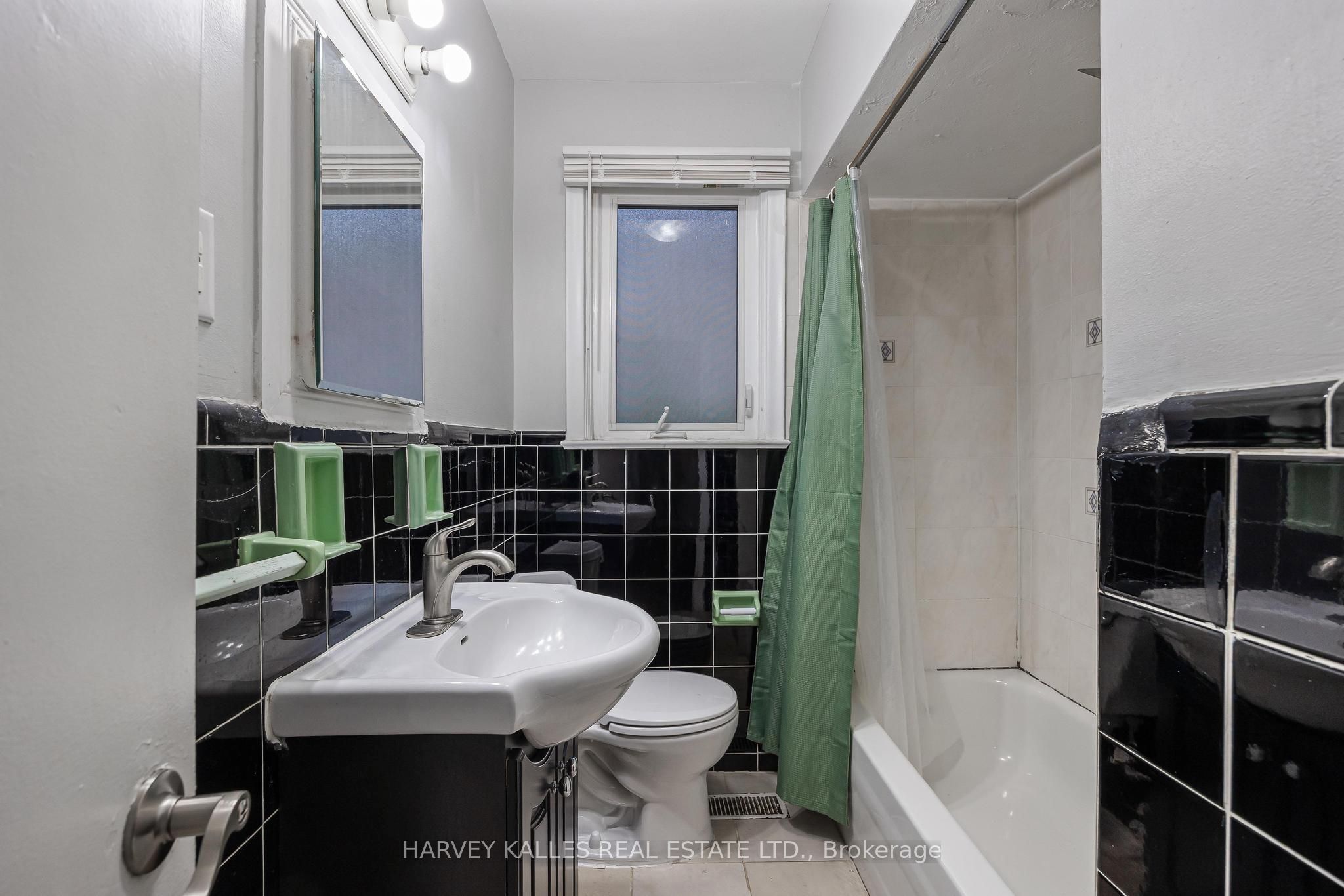 128 Bogert Avenue Main Property Photo 10