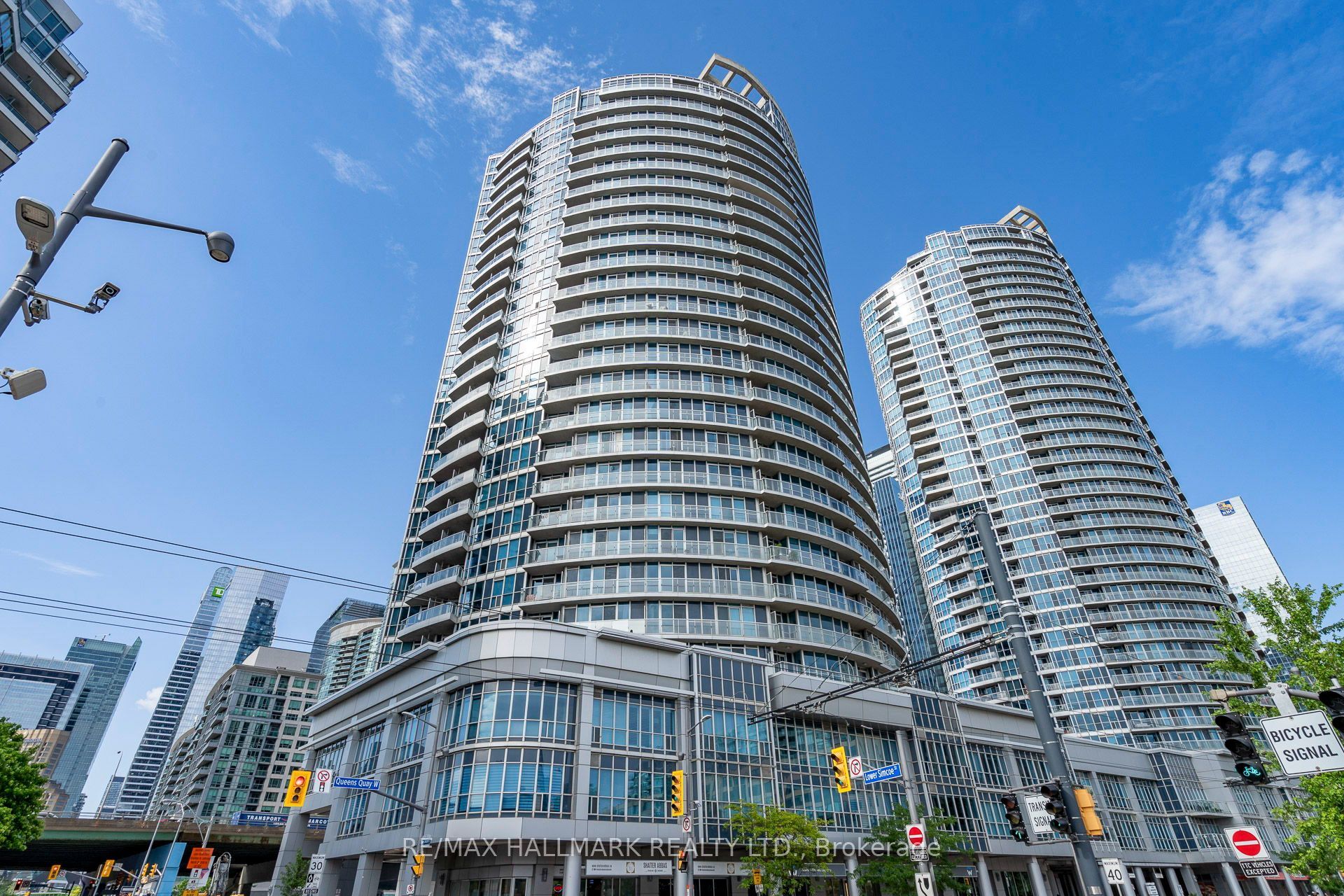 218 Queens Quay W 402 Property Photo 1