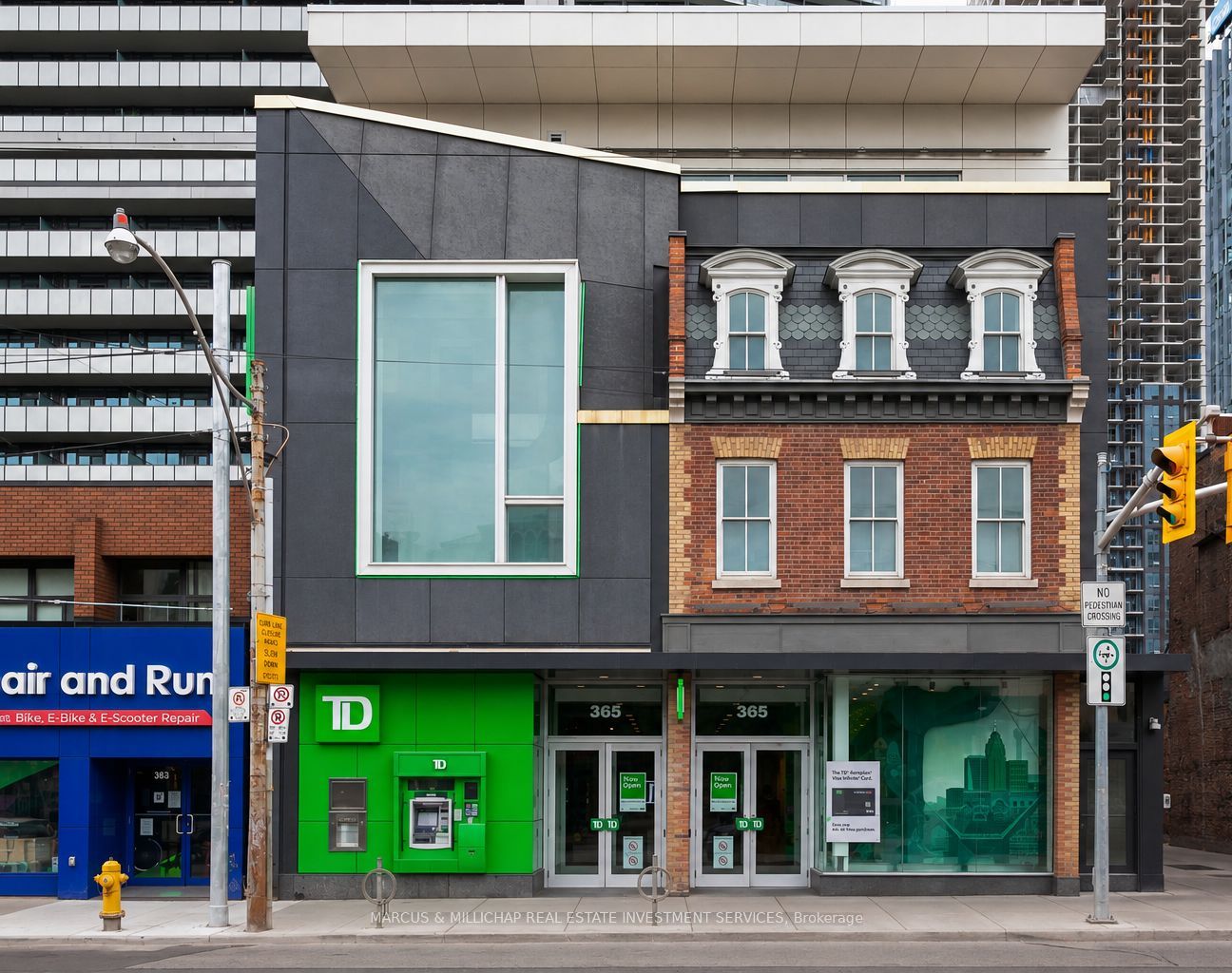 365 Queen Street W Picture
