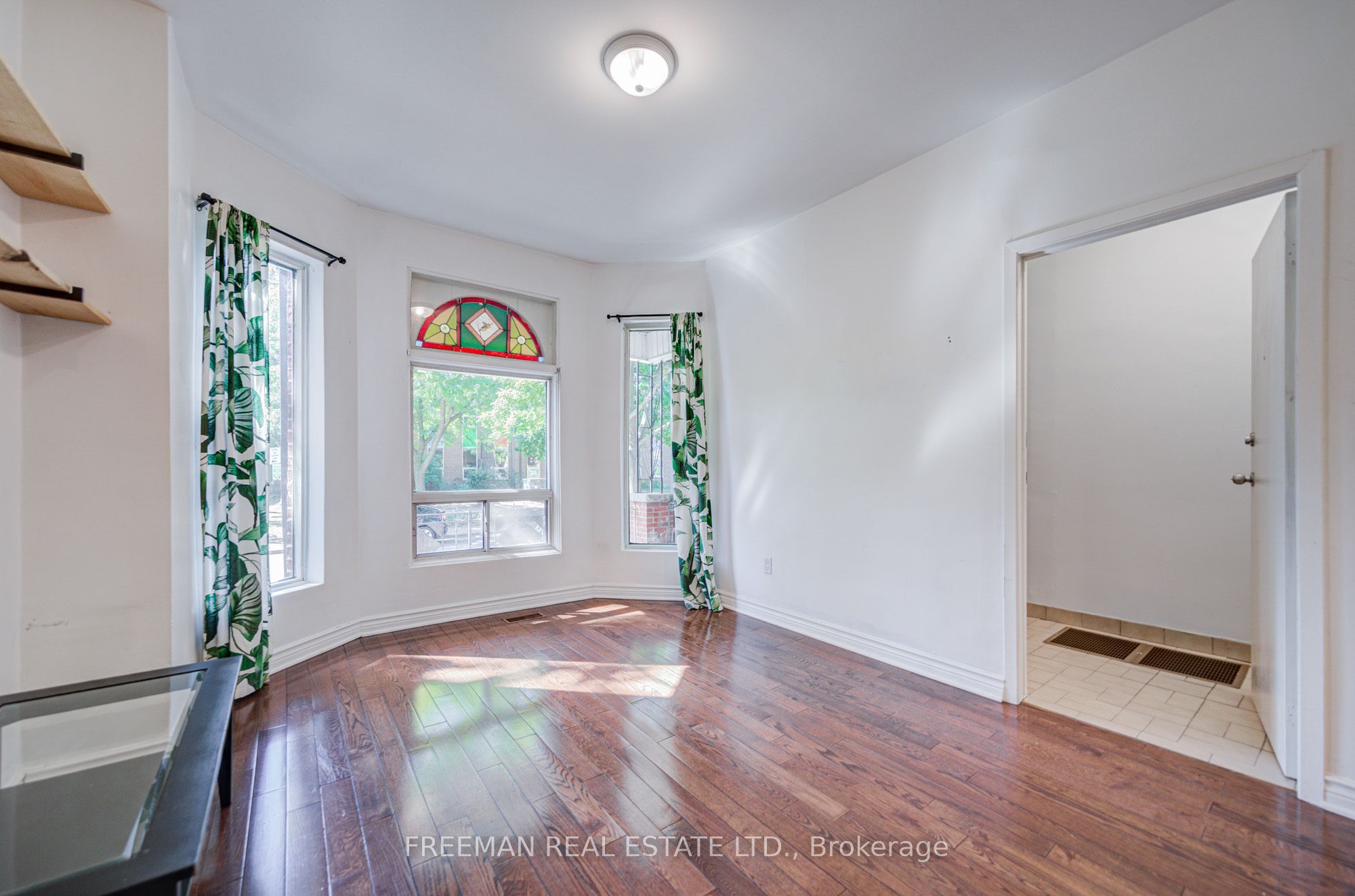 431 Manning Avenue Property Photo 6
