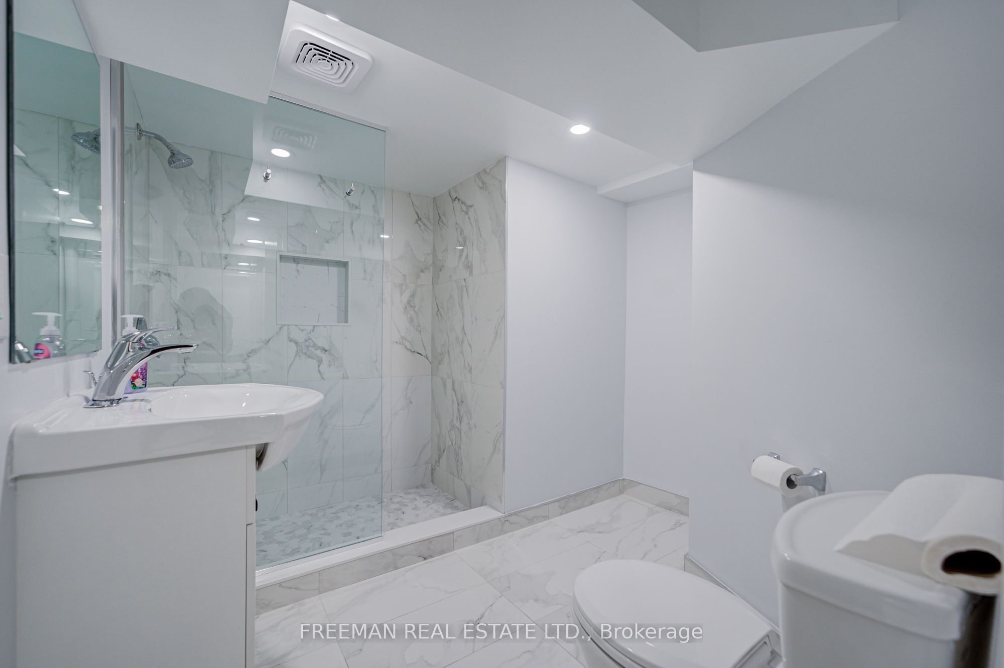 431 Manning Avenue Property Photo 40