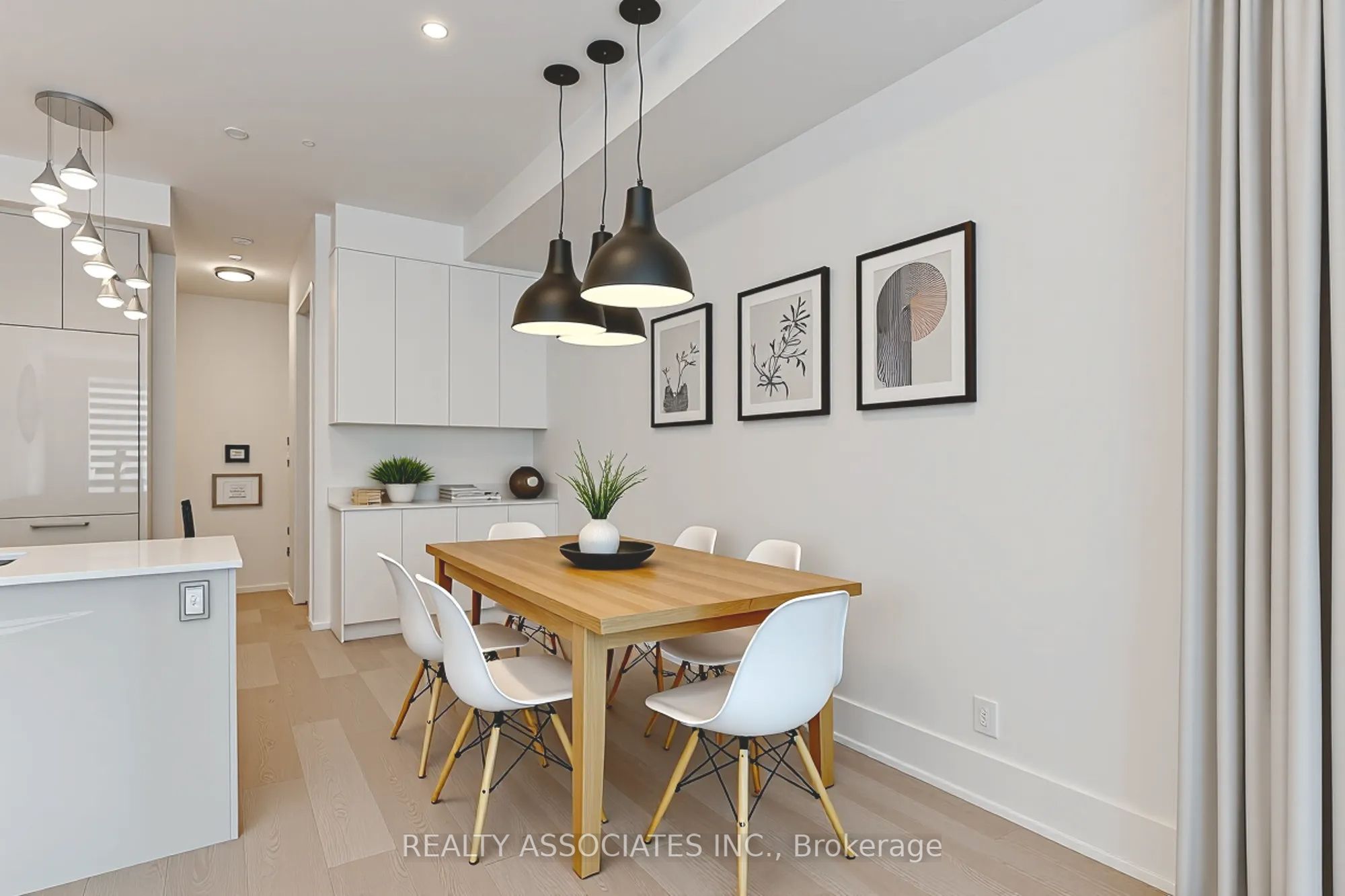 270 Davenport Road Th3 Property Photo 5