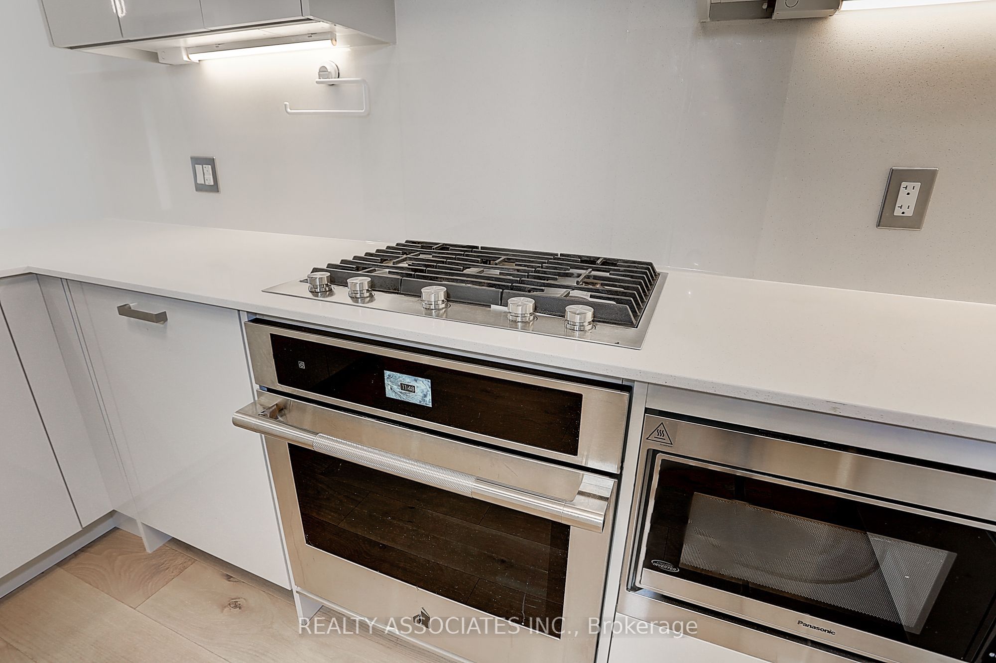 270 Davenport Road Th3 Property Photo 15