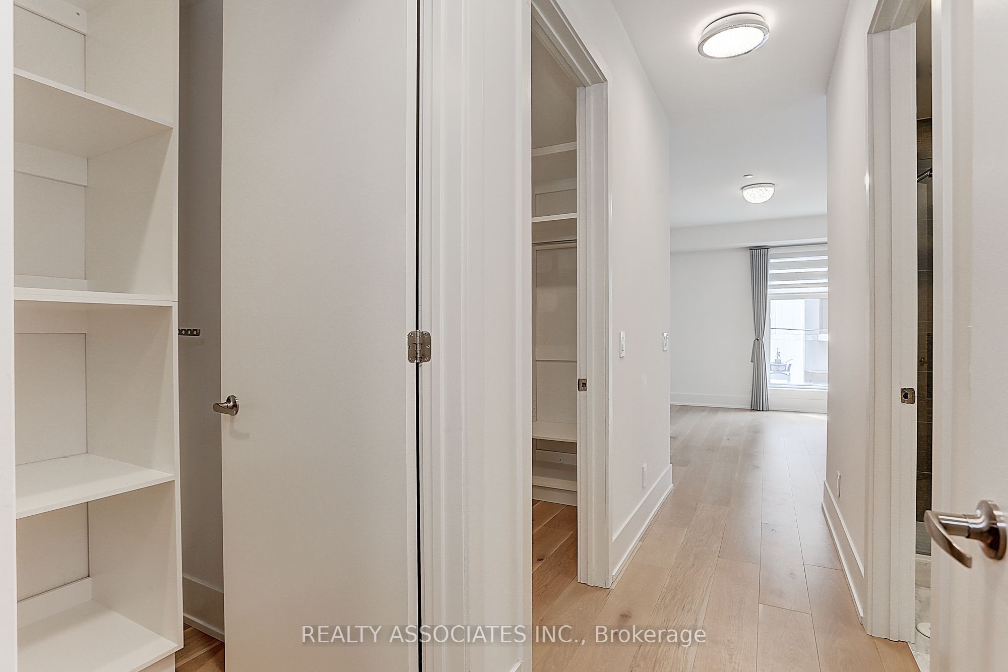 270 Davenport Road Th3 Property Photo 19