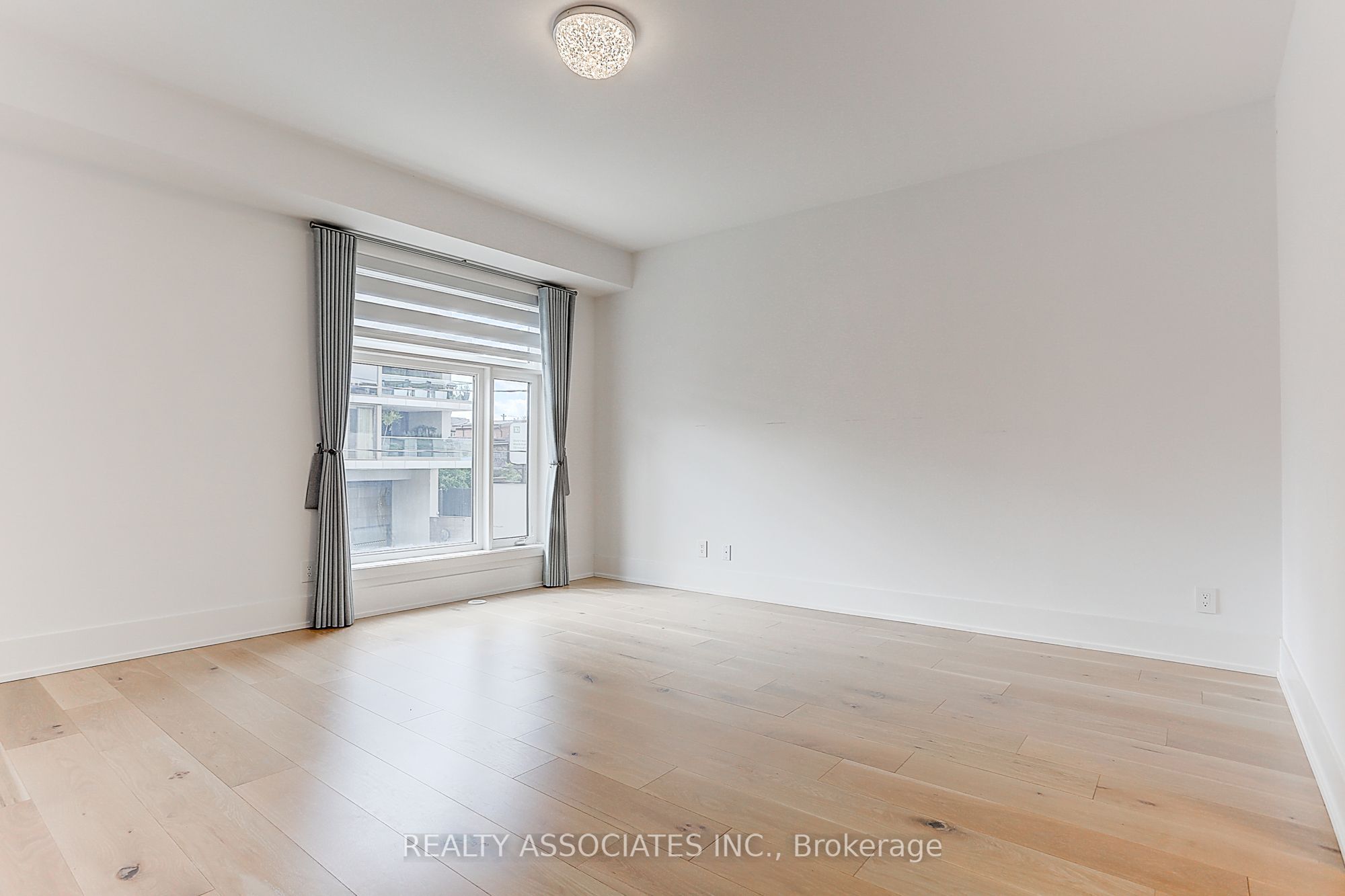 270 Davenport Road Th3 Property Photo 23