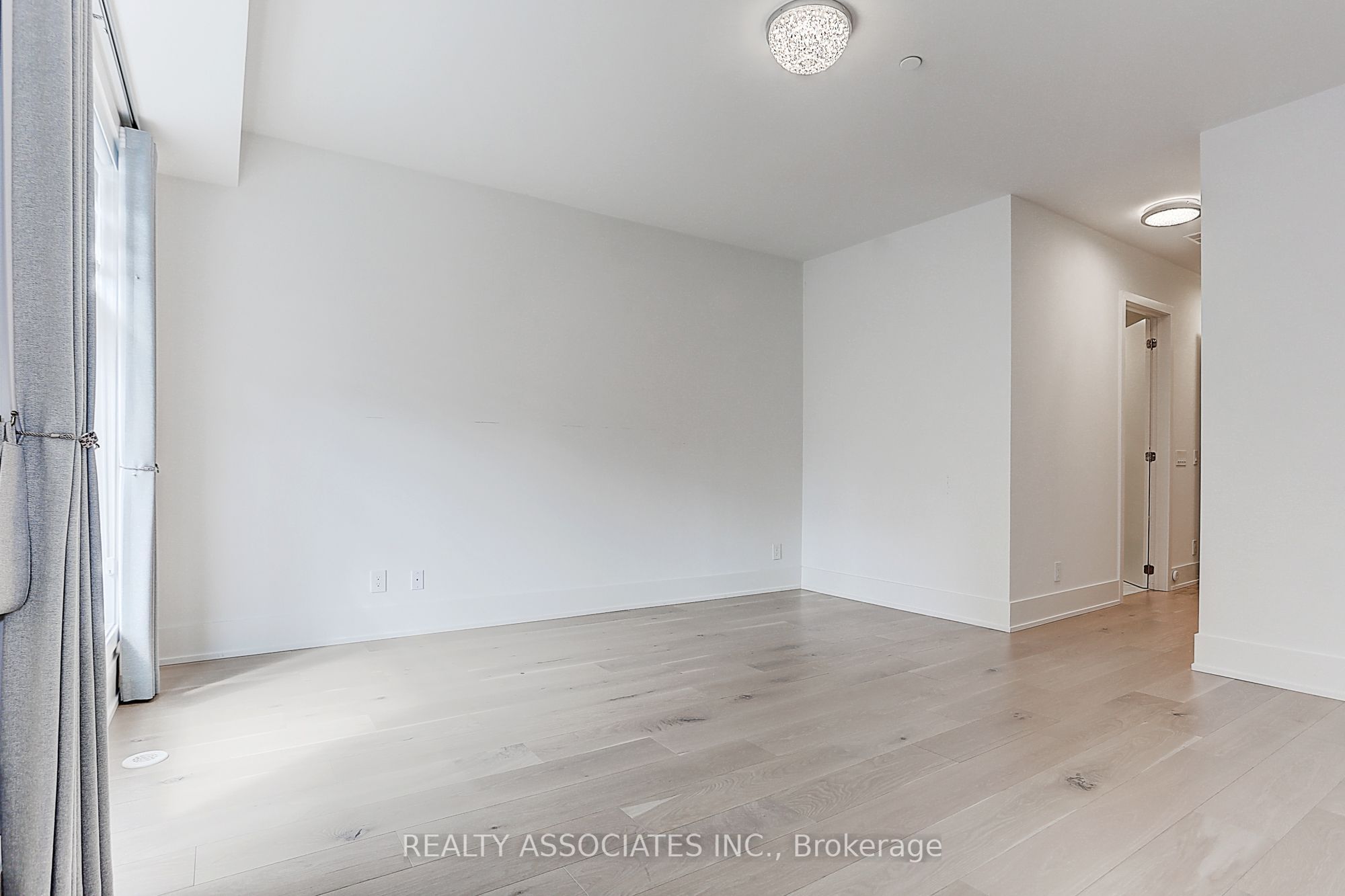 270 Davenport Road Th3 Property Photo 24