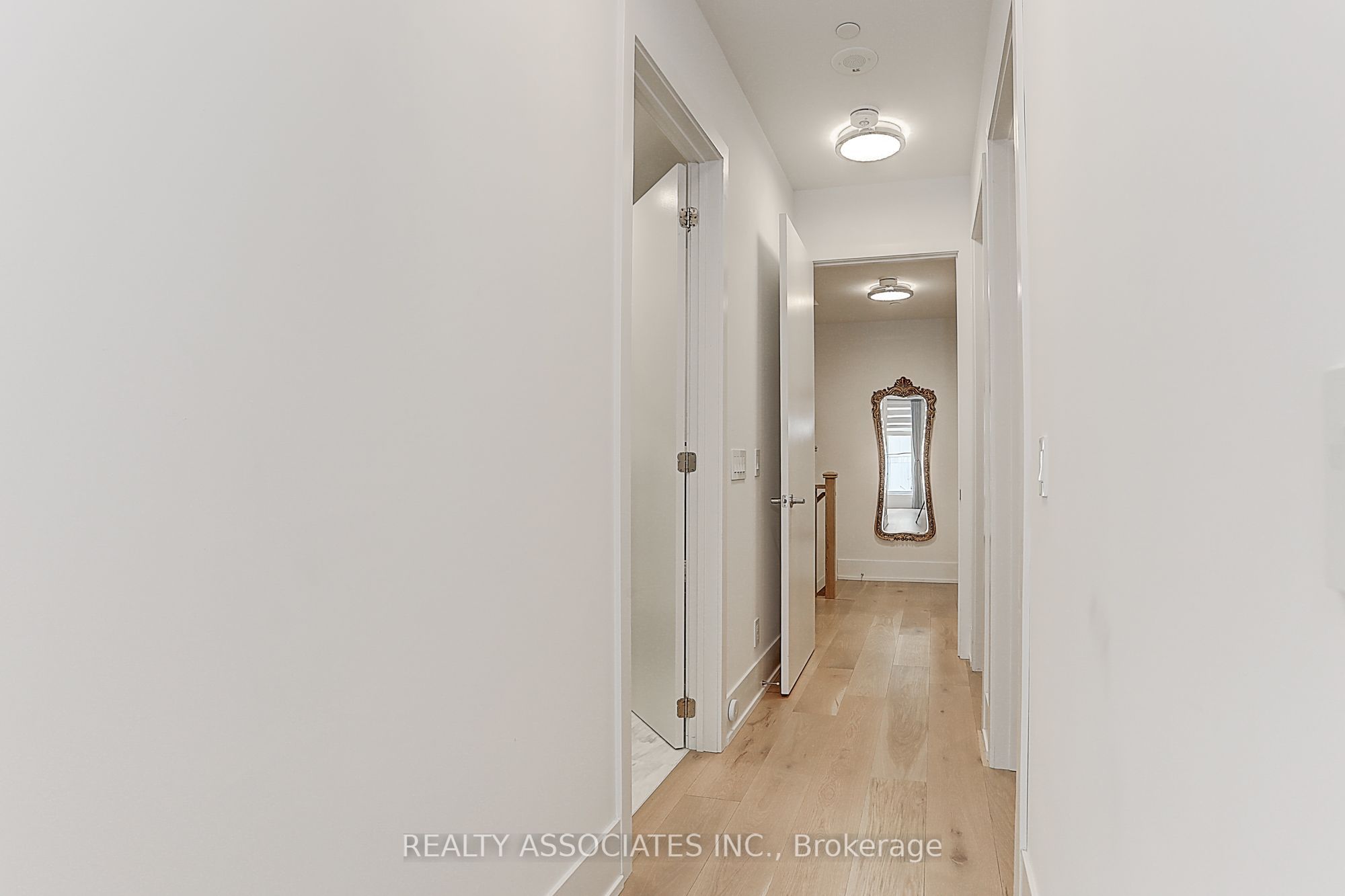 270 Davenport Road Th3 Property Photo 25