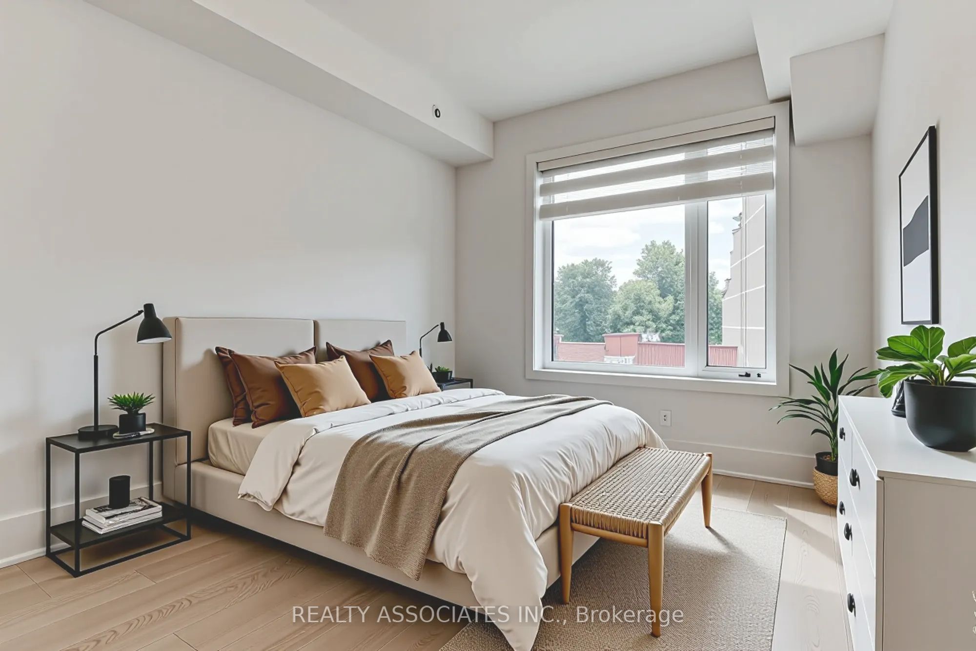 270 Davenport Road Th3 Property Photo 35