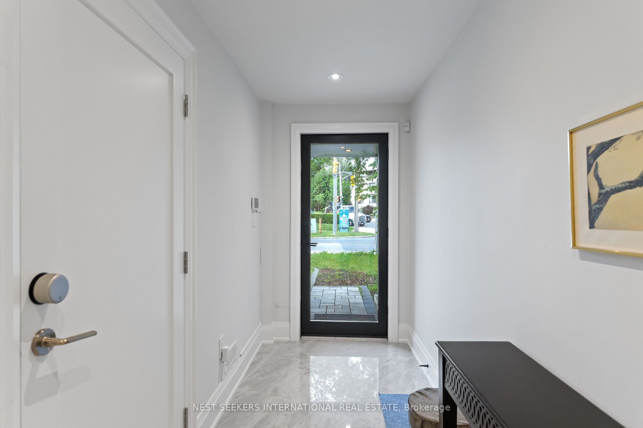 141 Chaplin Crescent Property Photo 5