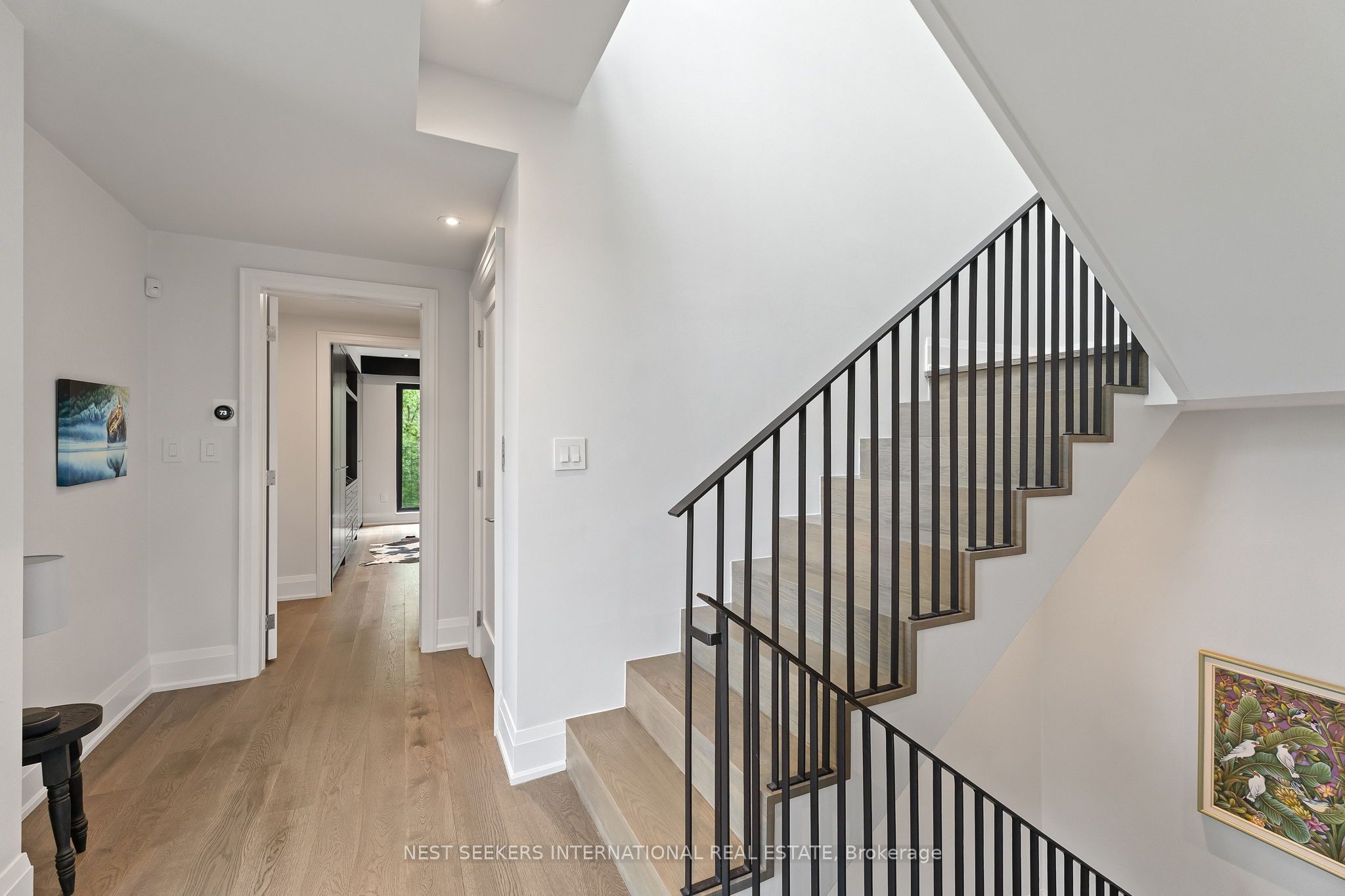 141 Chaplin Crescent Property Photo 20
