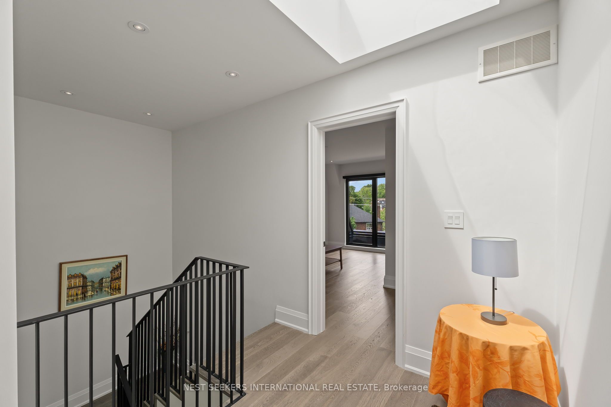 141 Chaplin Crescent Property Photo 29