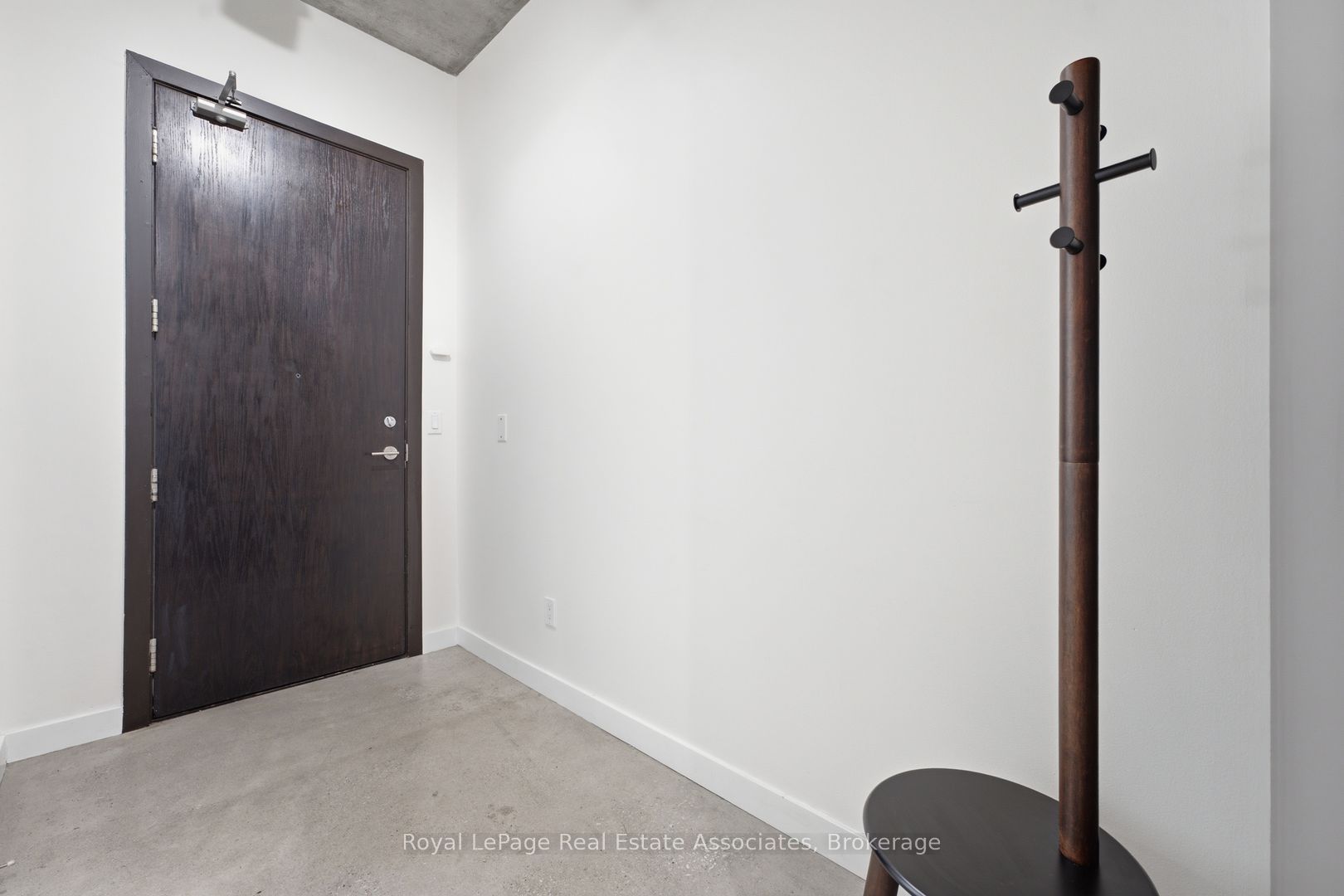 19 Brant Street 204 Property Photo 3