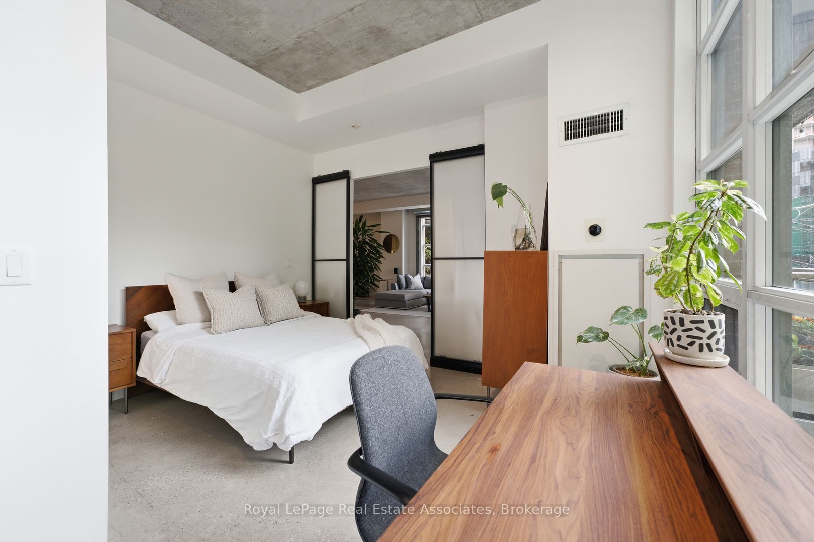 19 Brant Street 204 Property Photo 16