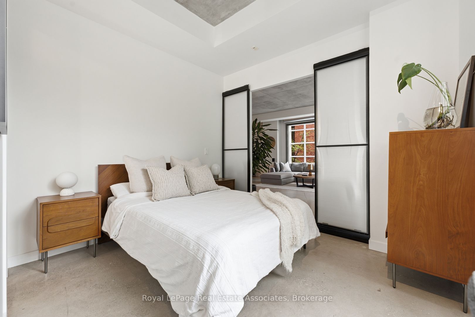 19 Brant Street 204 Property Photo 17