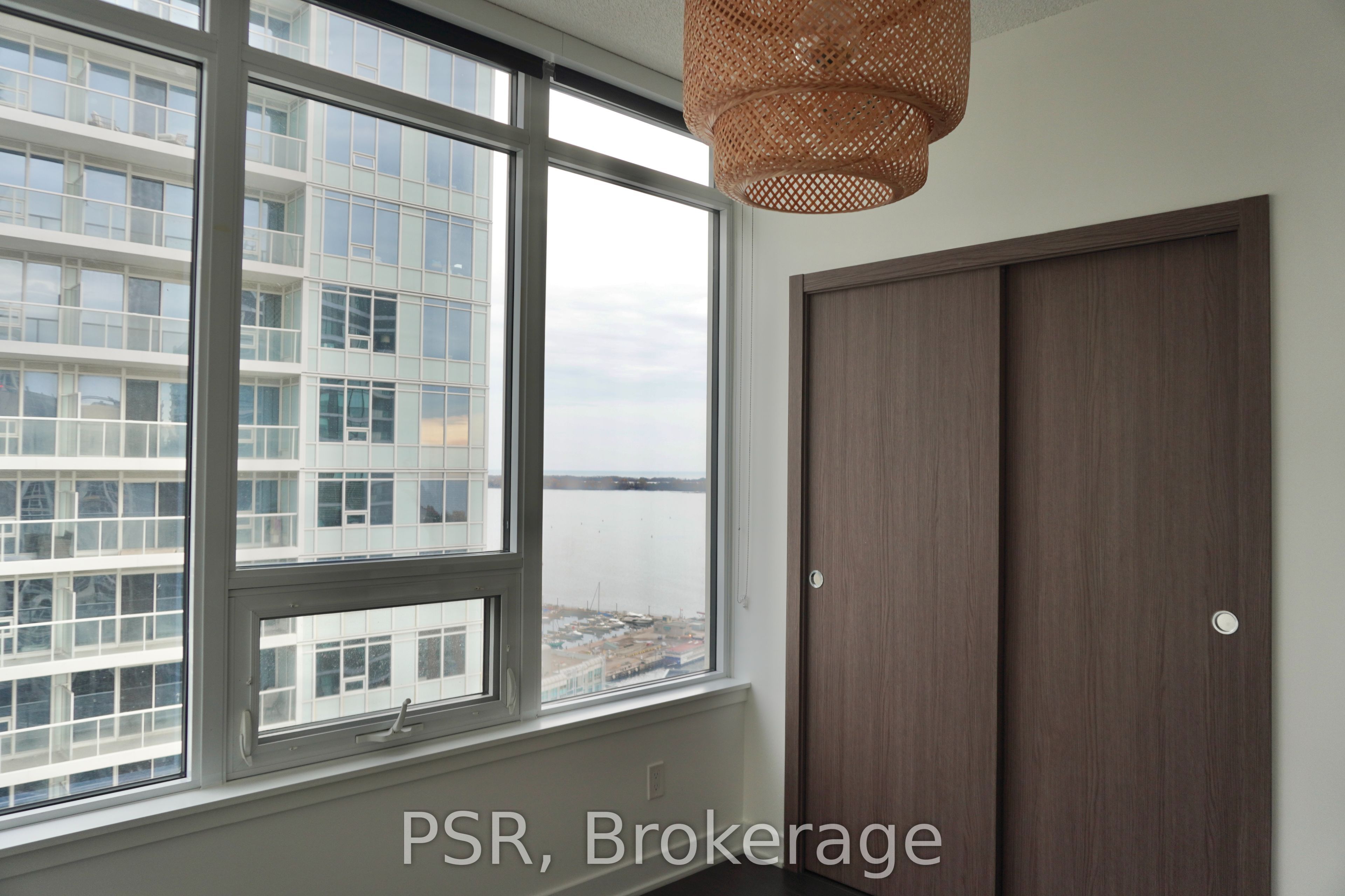 19 Bathurst Street 2911 Property Photo 6