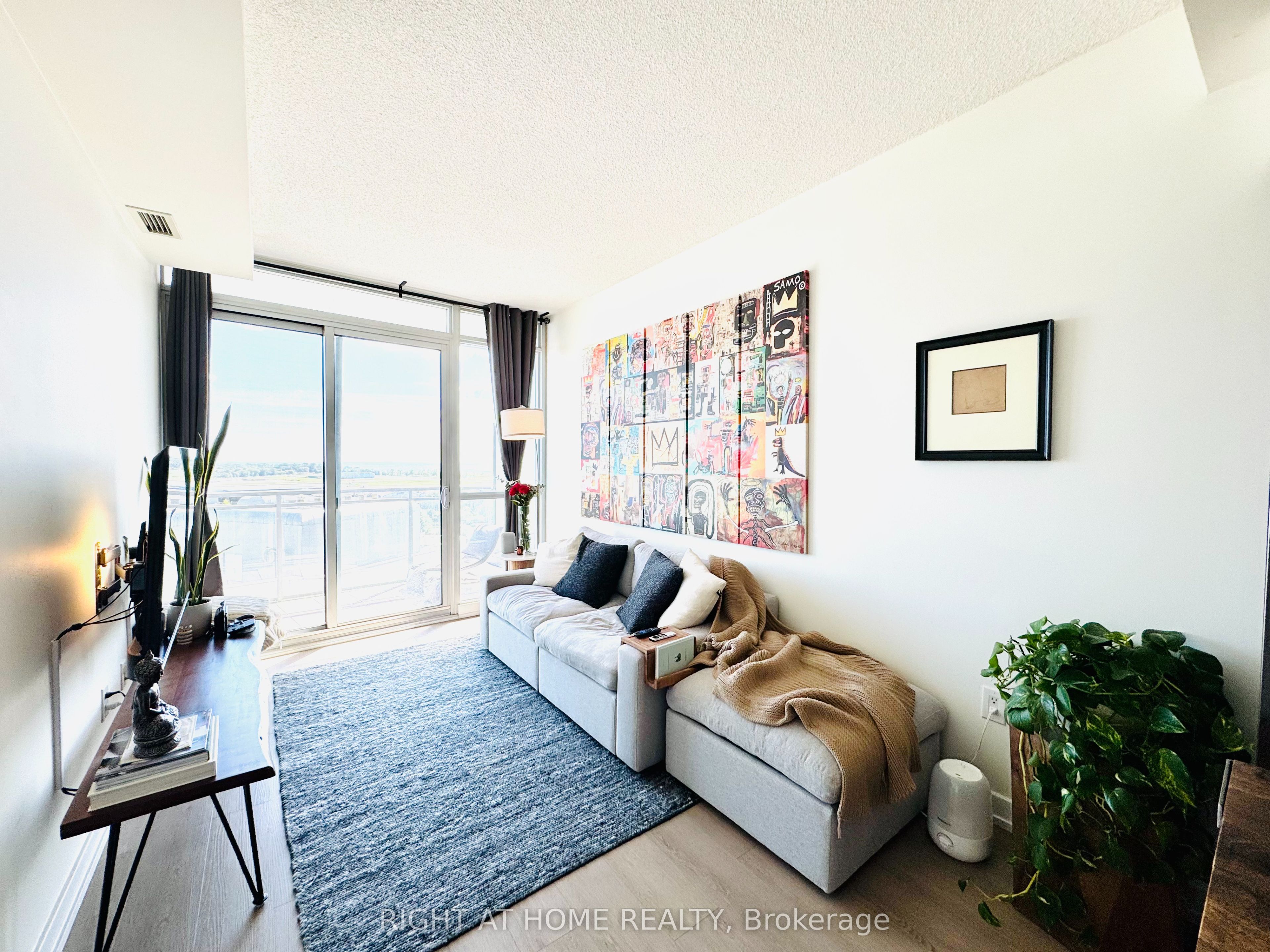 38 Dan Leckie Way 1815 Property Photo 7