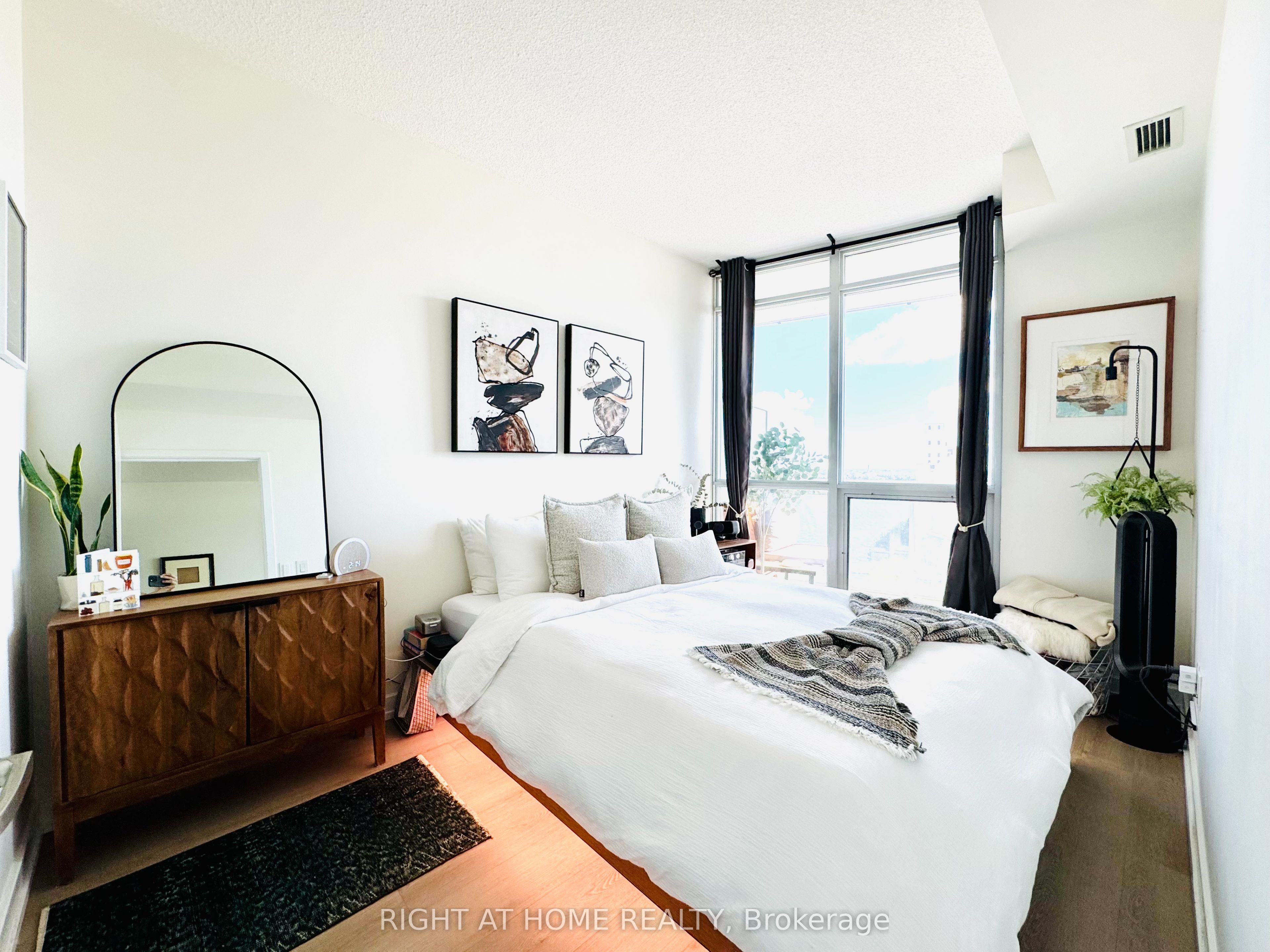 38 Dan Leckie Way 1815 Property Photo 10