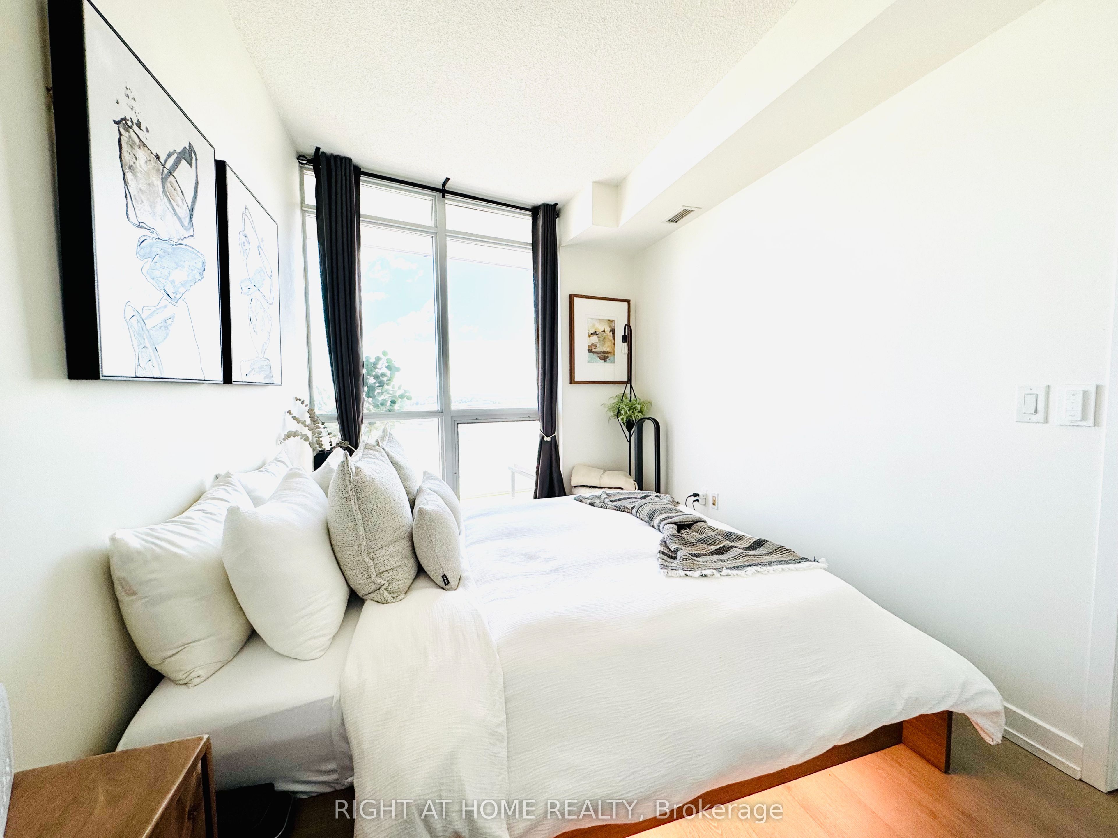 38 Dan Leckie Way 1815 Property Photo 11
