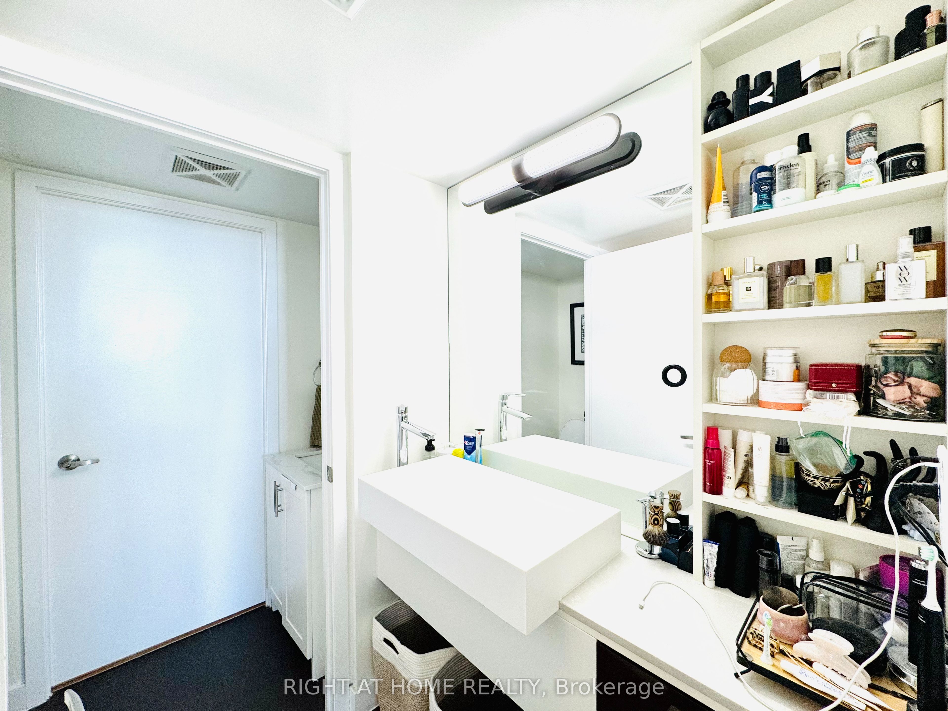 38 Dan Leckie Way 1815 Property Photo 17