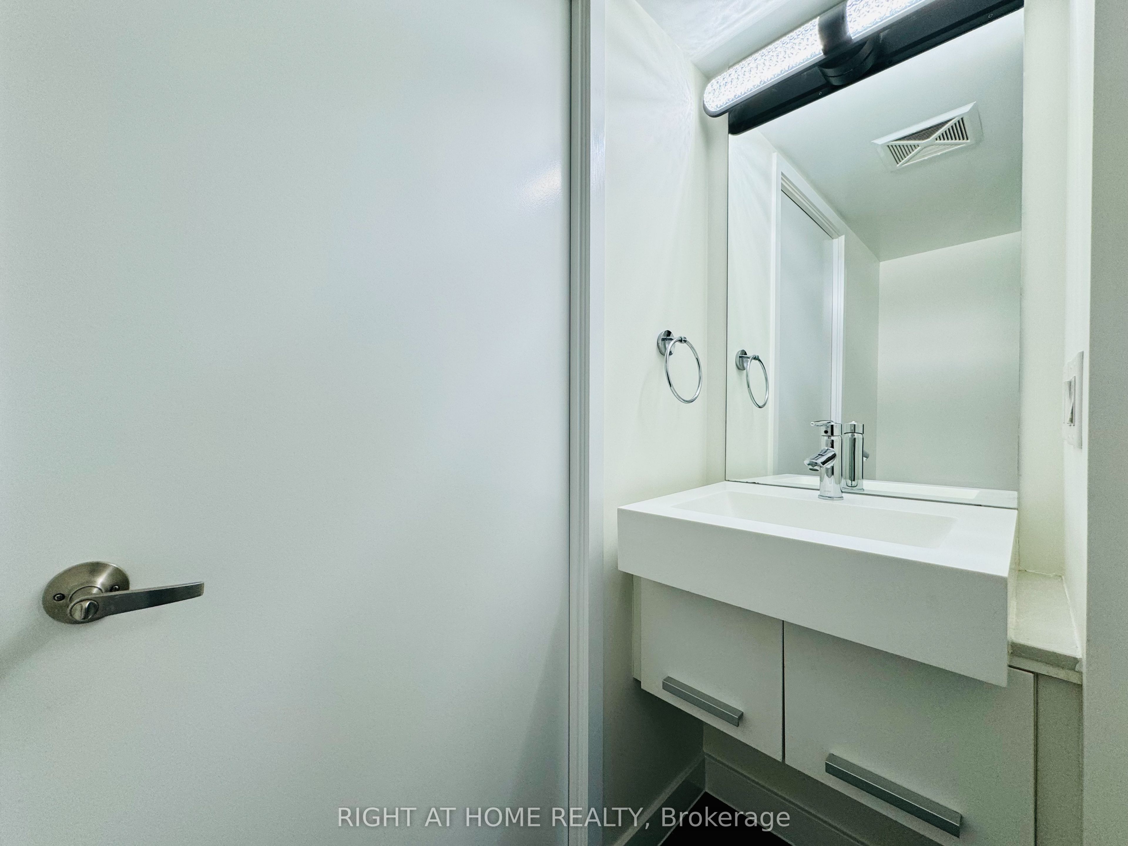 38 Dan Leckie Way 1815 Property Photo 30