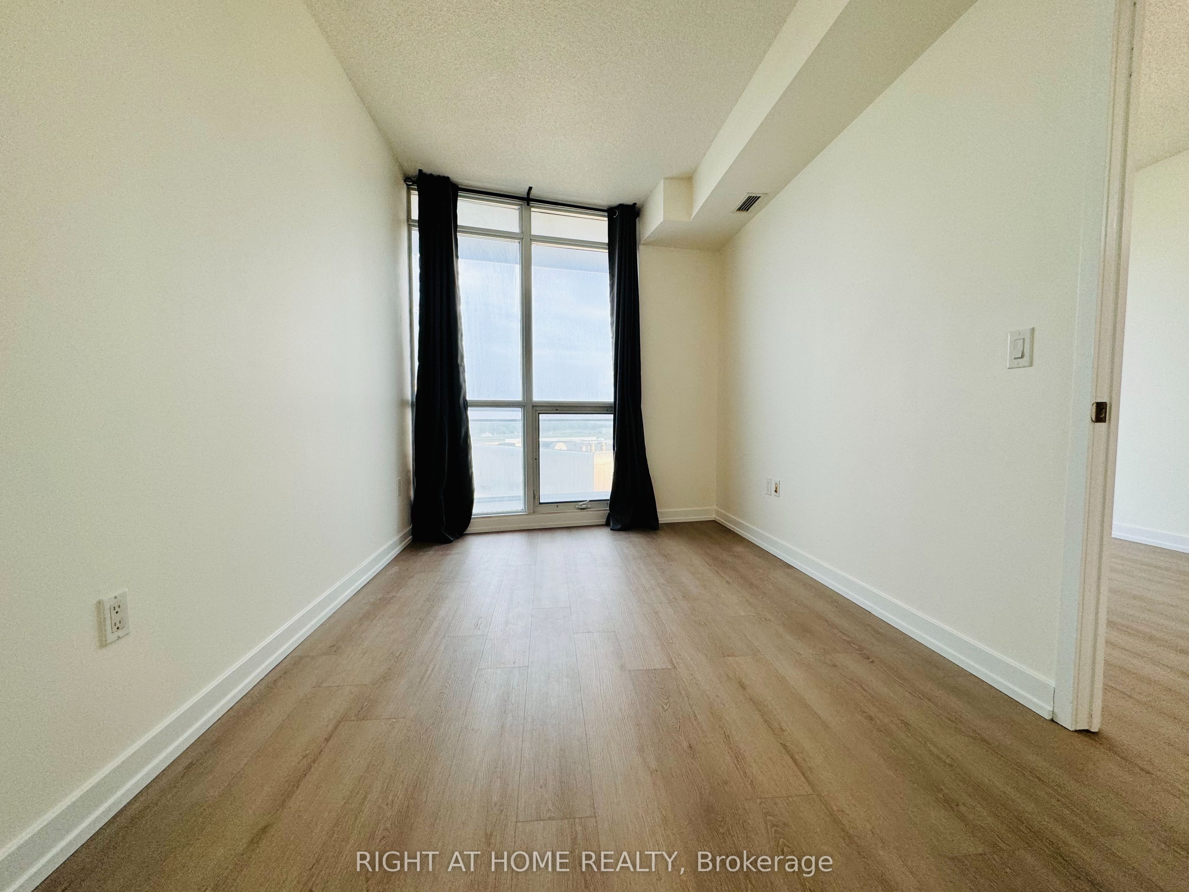 38 Dan Leckie Way 1815 Property Photo 32