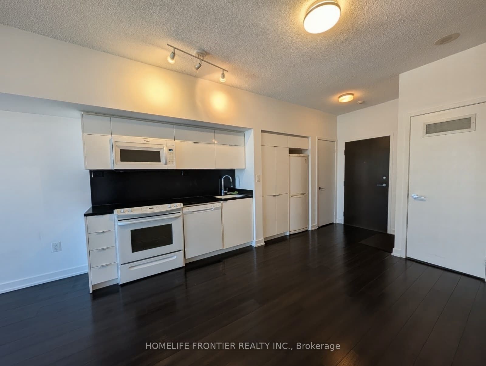 151 Dan Leckie Way 1017 Property Photo 1