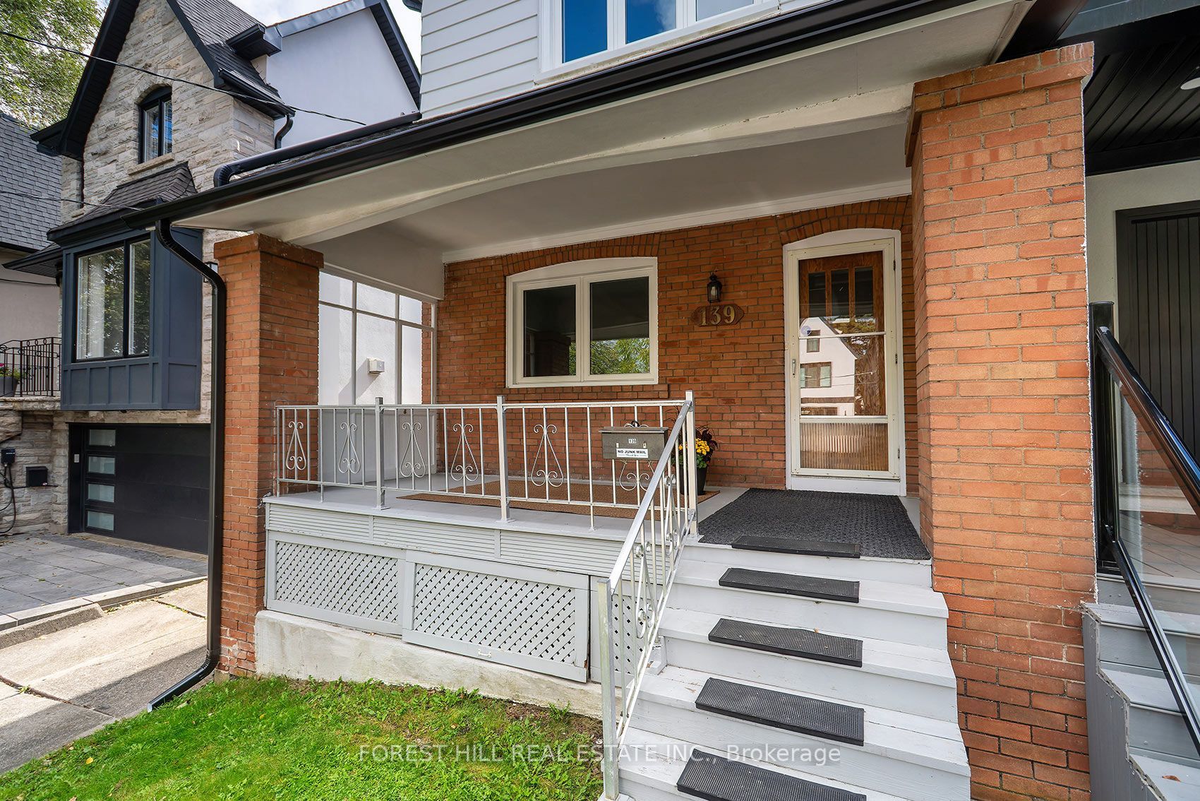 139 Craighurst Avenue Property Photo 2
