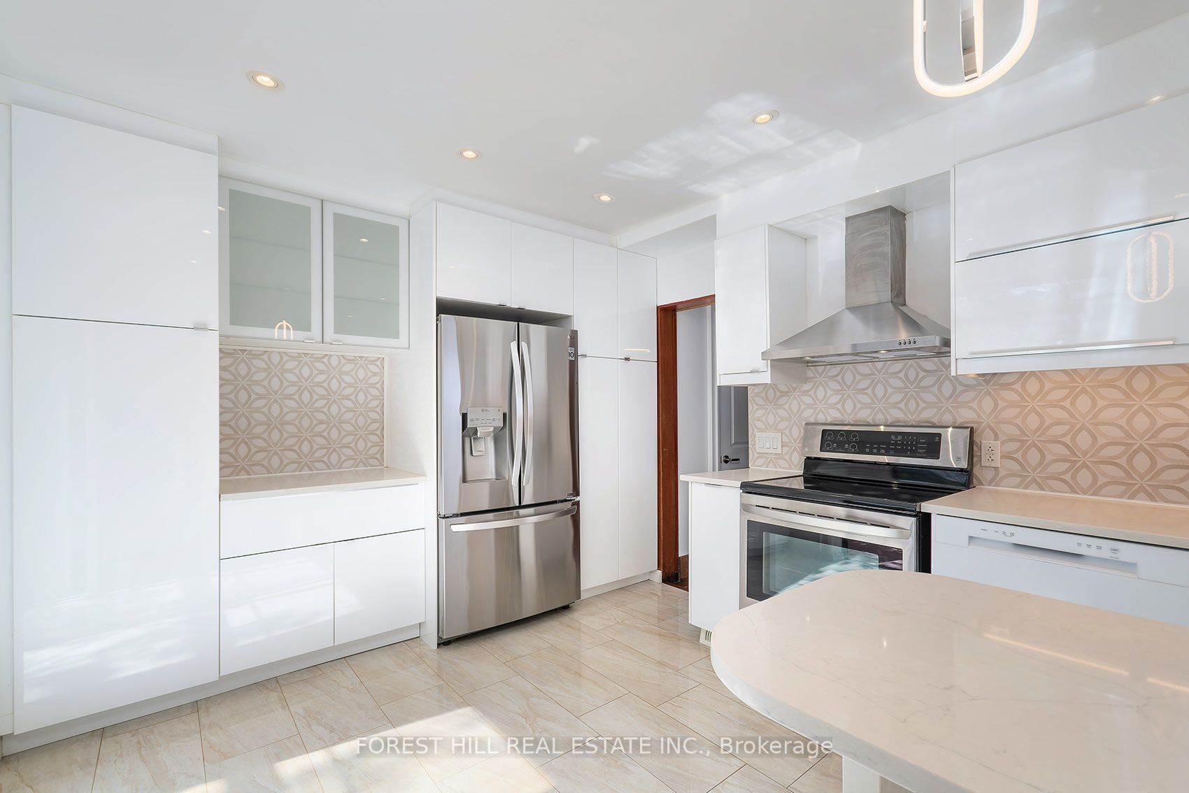 139 Craighurst Avenue Property Photo 15