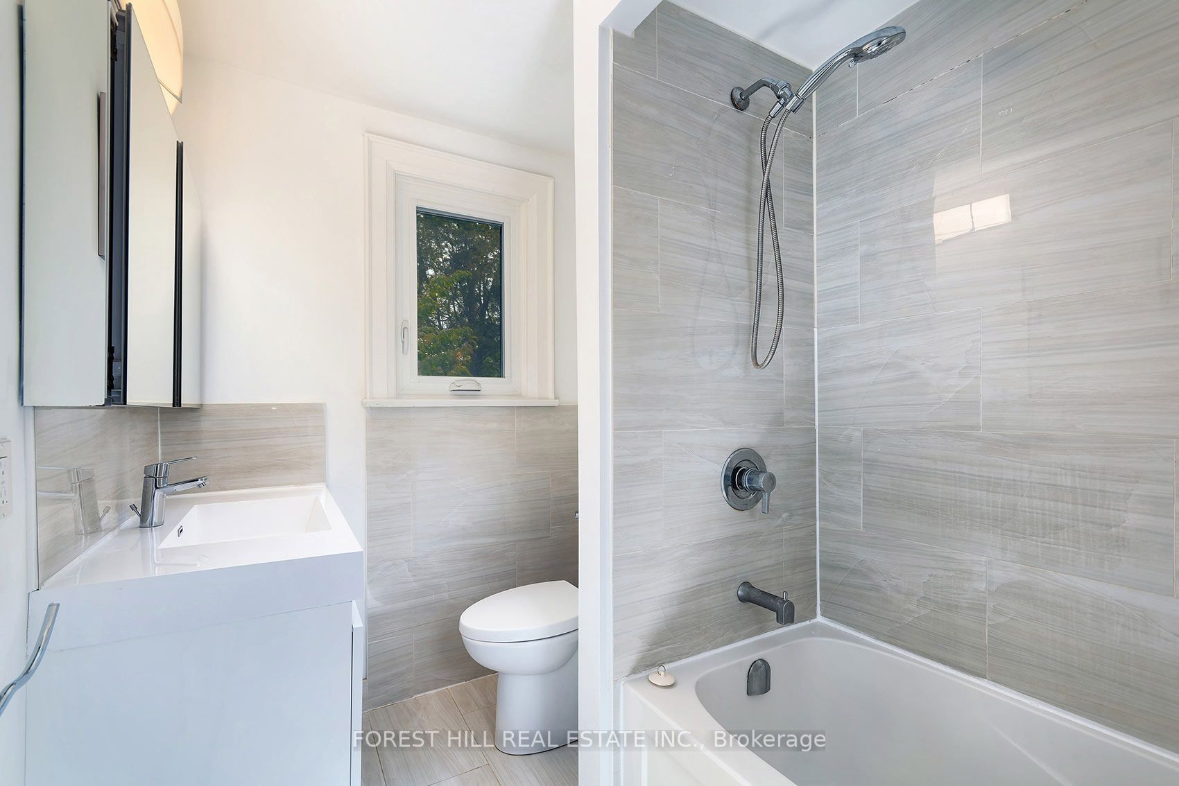 139 Craighurst Avenue Property Photo 32