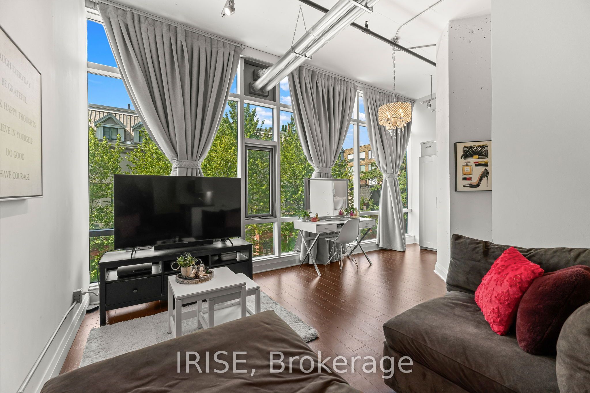 477 Richmond Street W 305 Property Photo 1