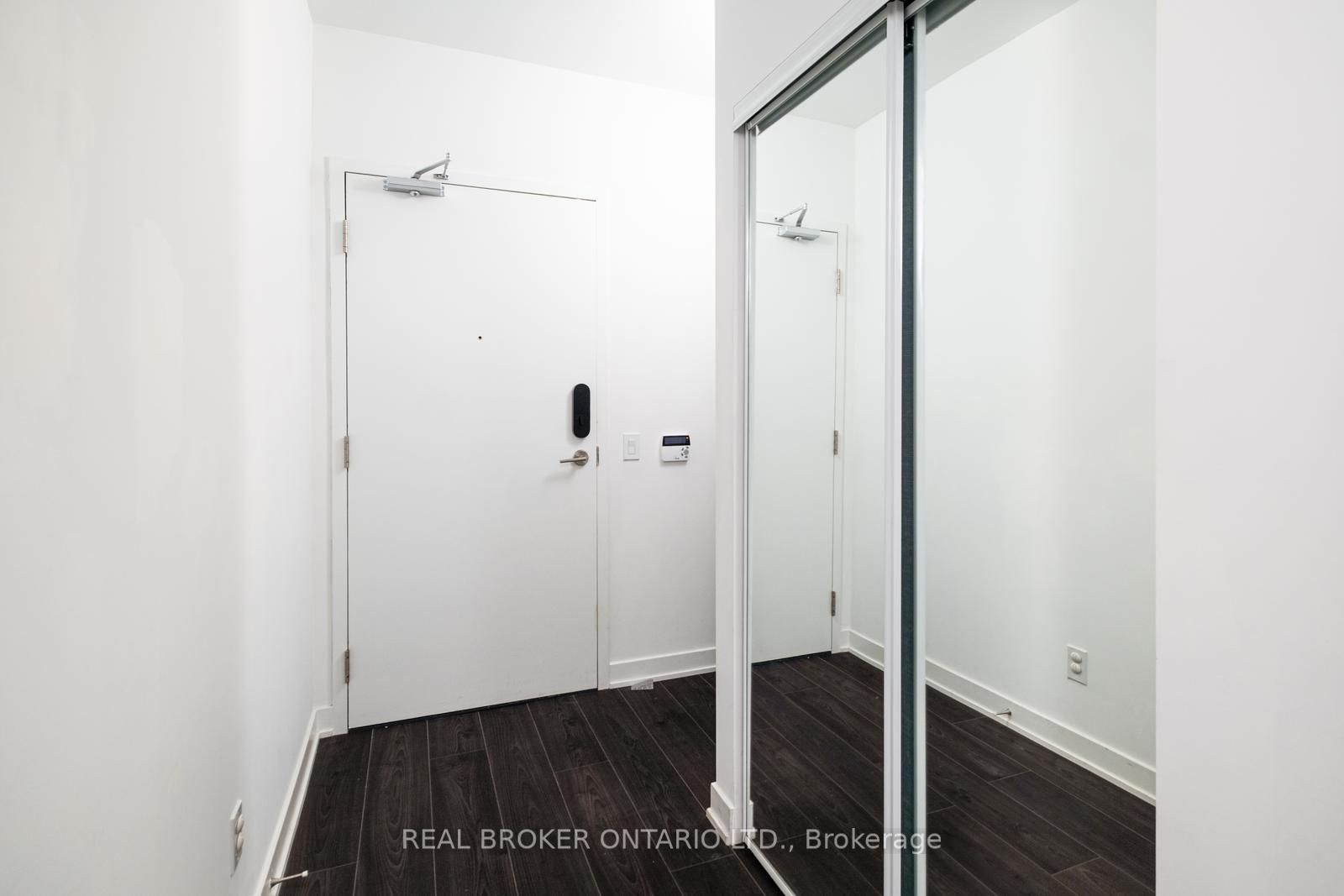 543 Richmond Street W 528 Property Photo 19