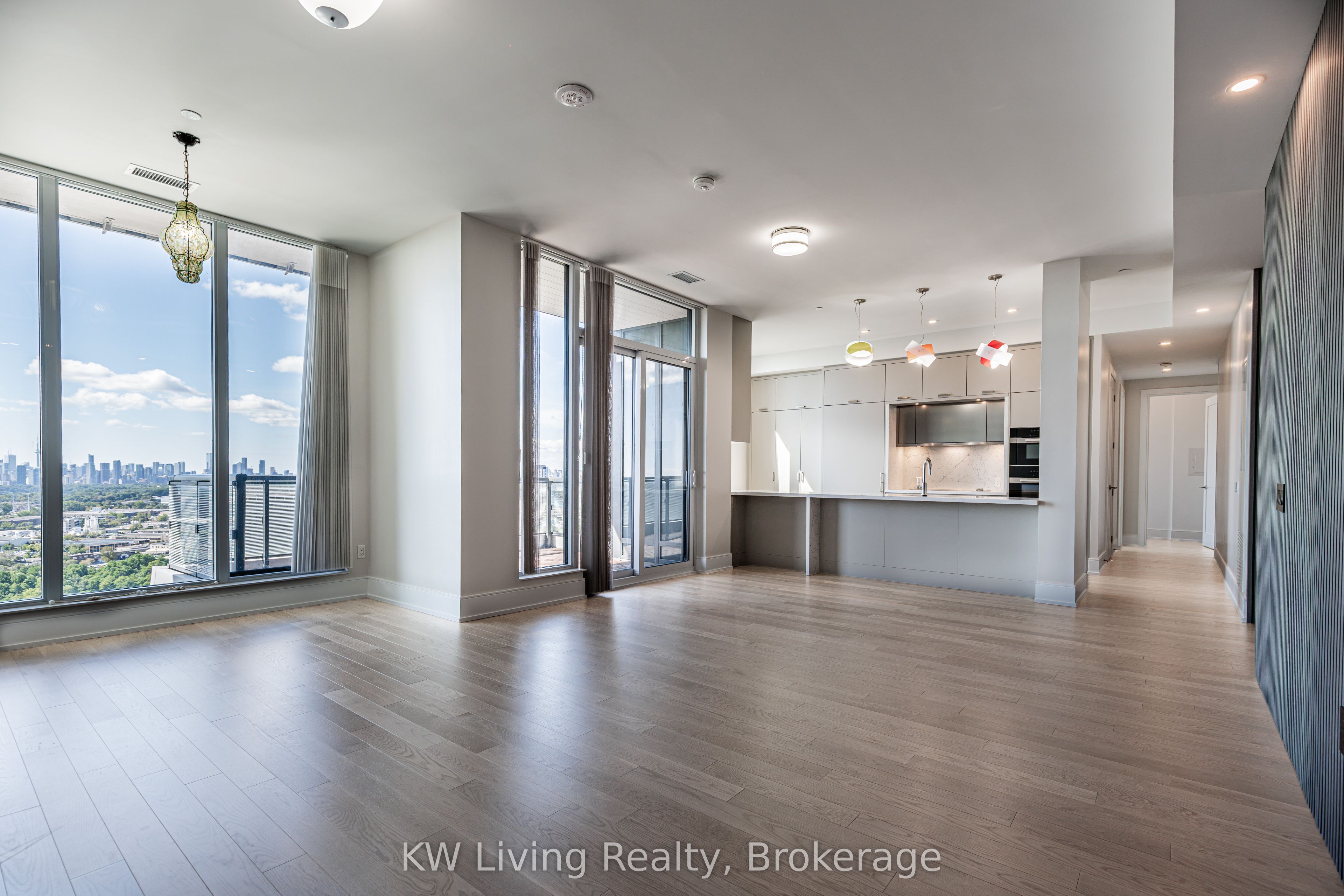 20 Inn On The Park Drive Ph33 Property Photo 1