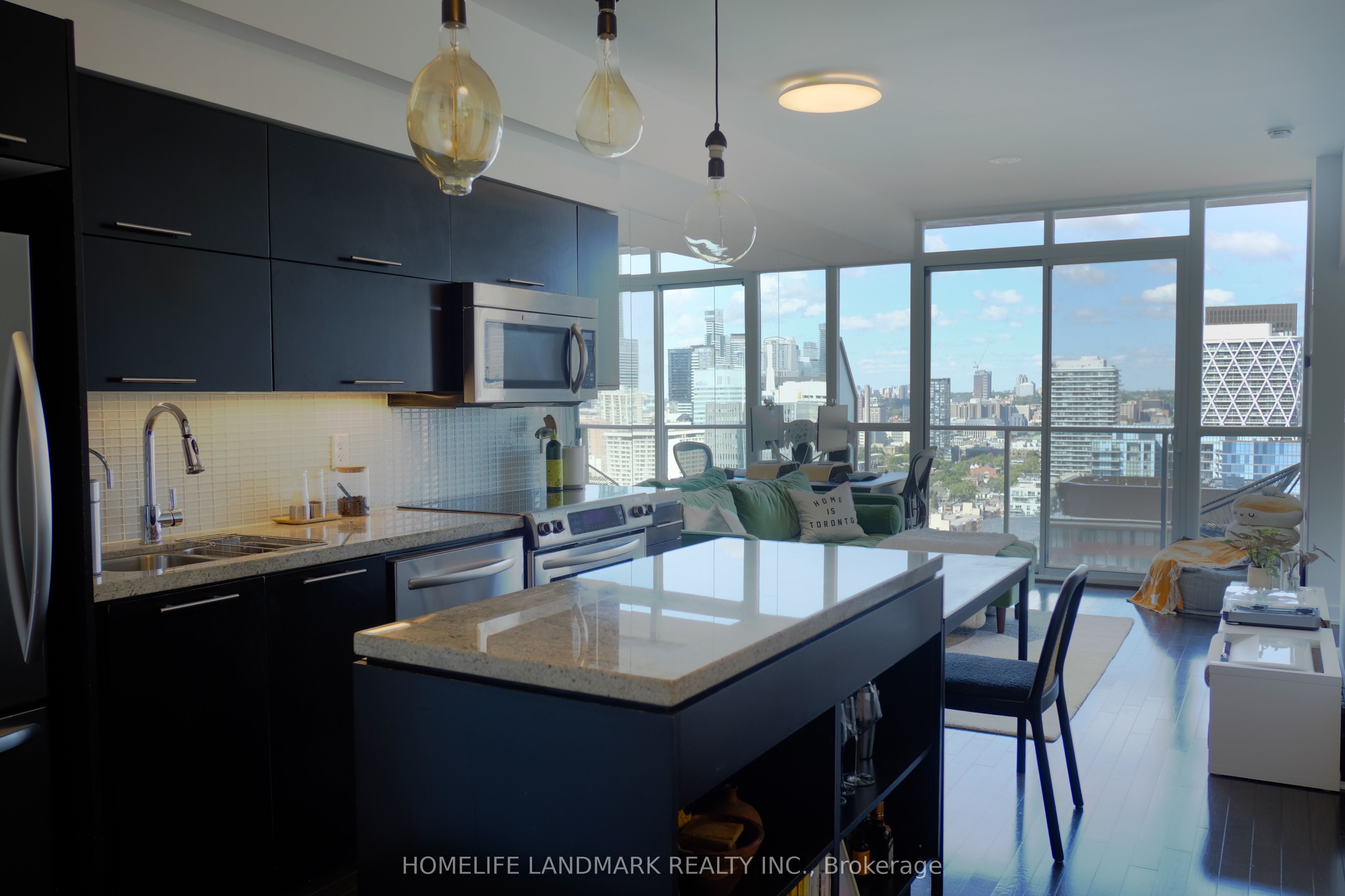 126 Simcoe Street 3306 Property Photo 1
