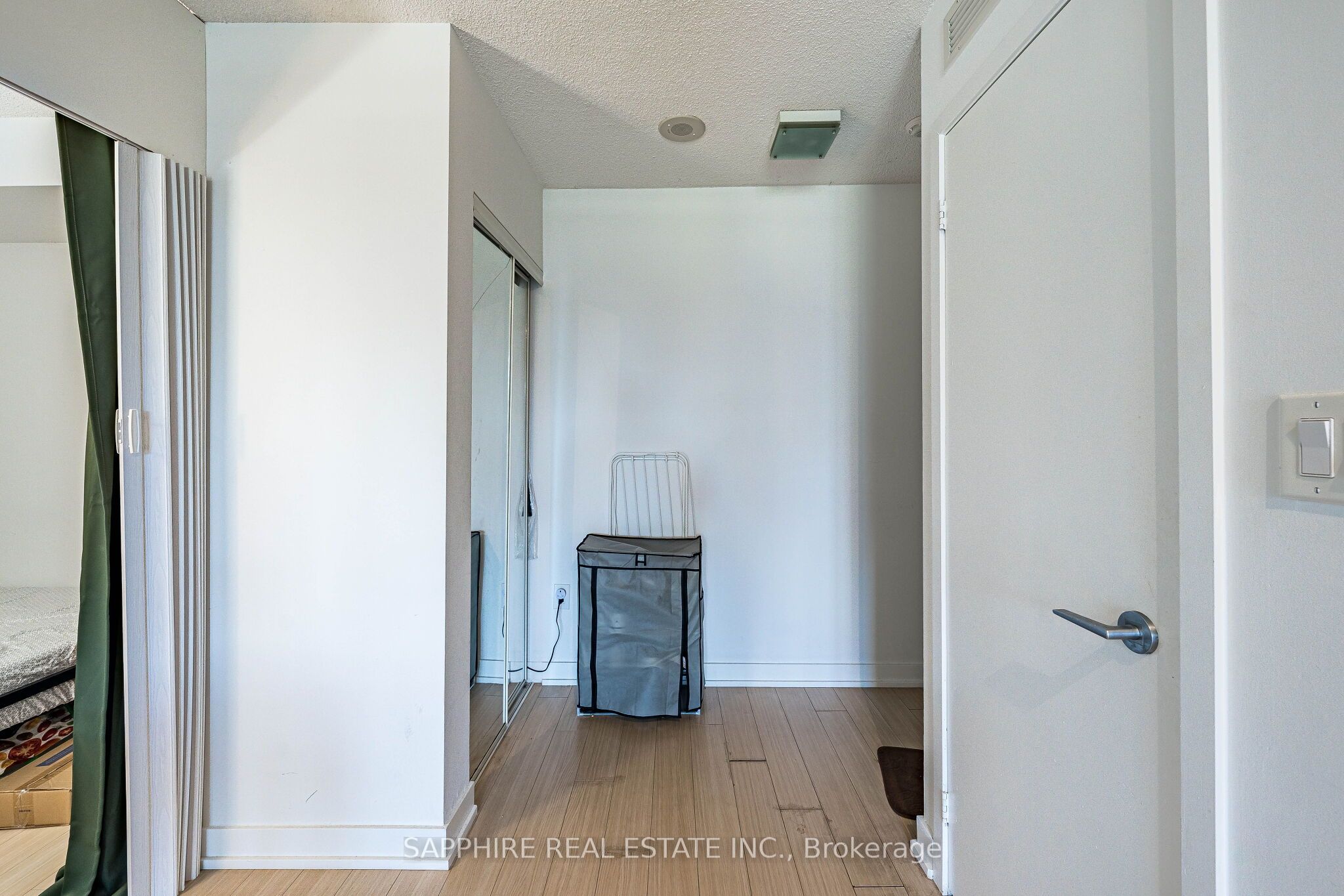 15 Iceboat Terrace 541 Property Photo 7